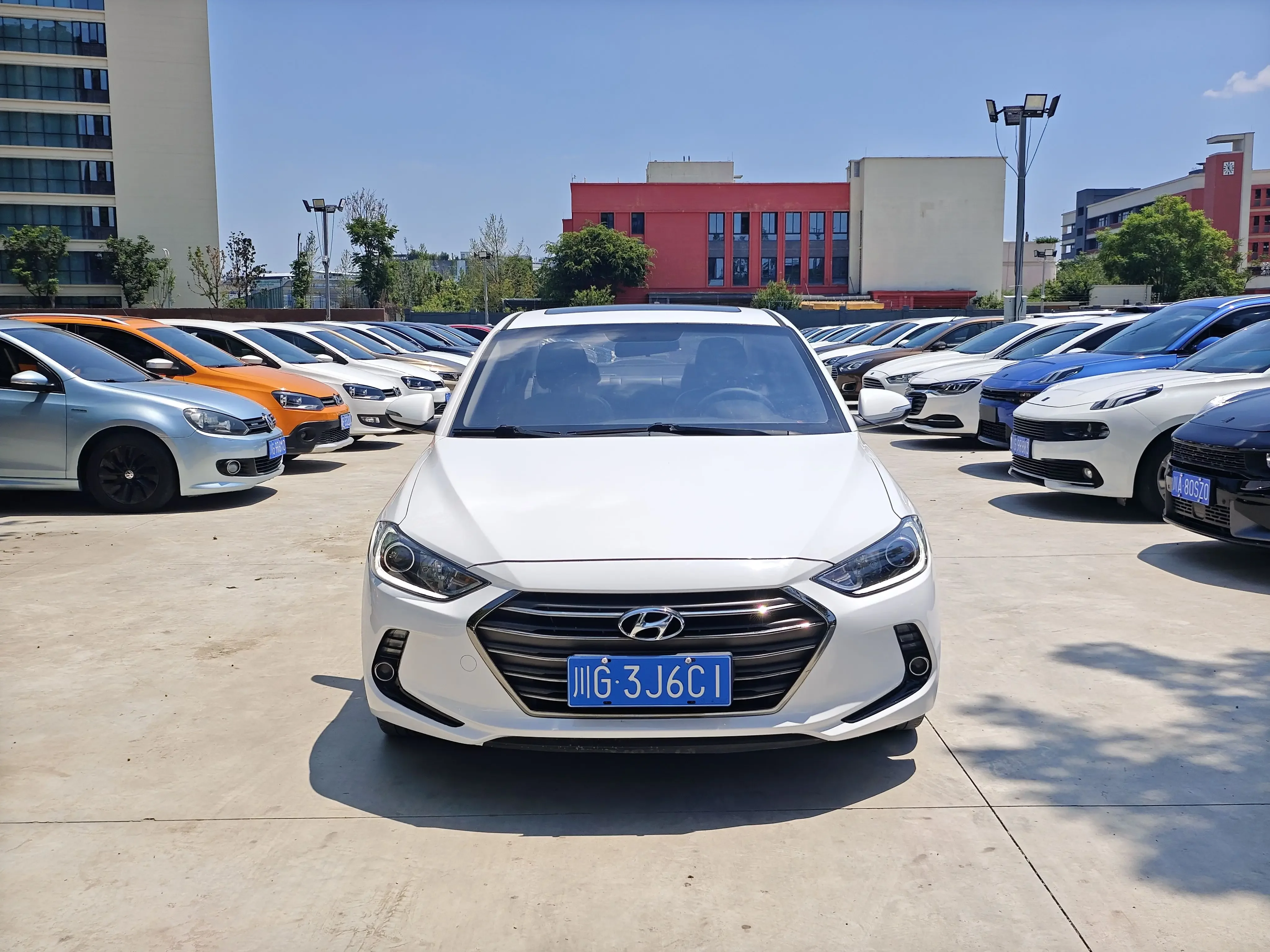 Hyundai Elantra Lingdong