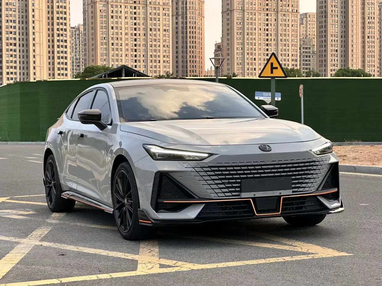 Changan UNI-V
