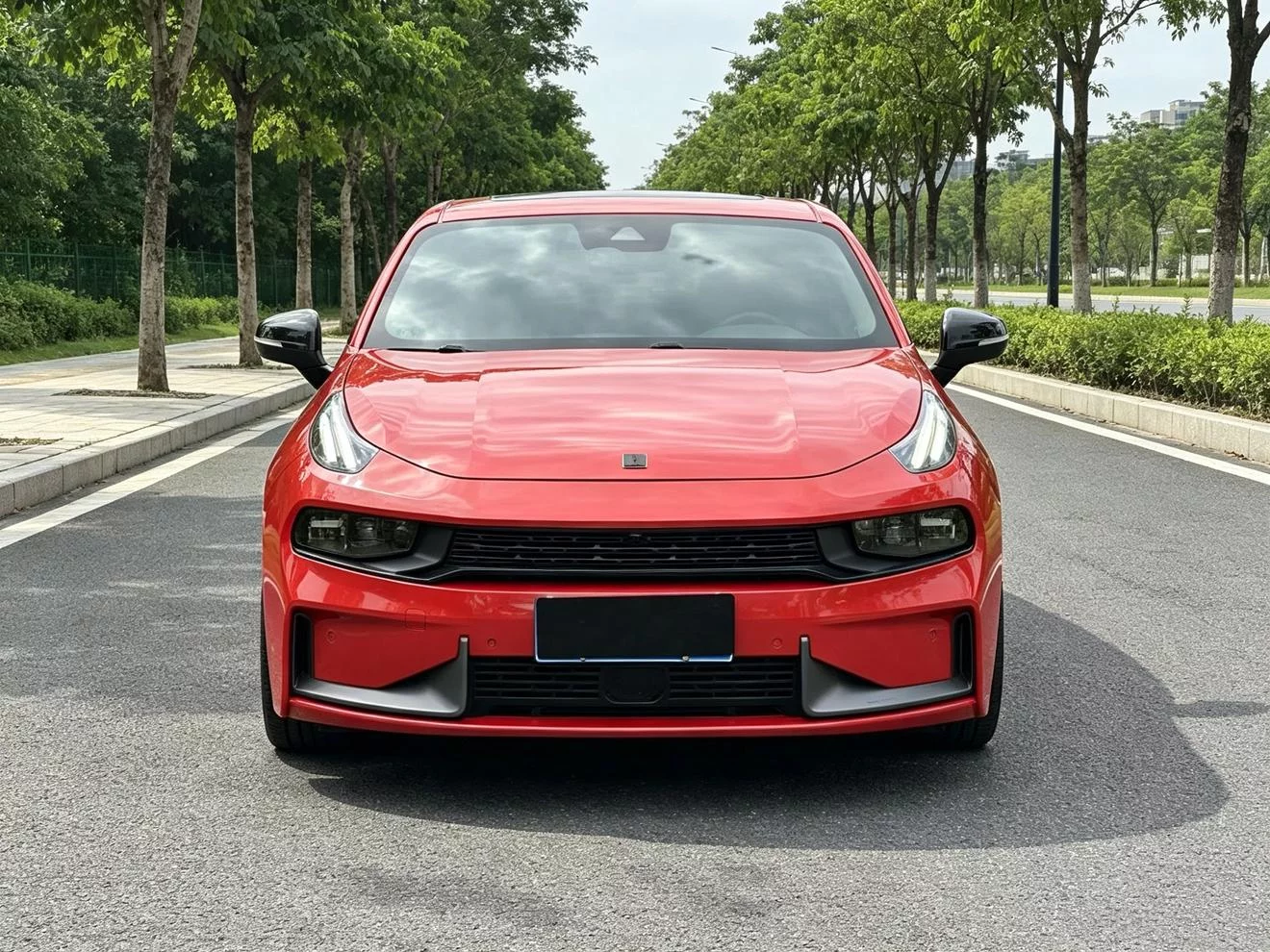 Lynk & Co 03