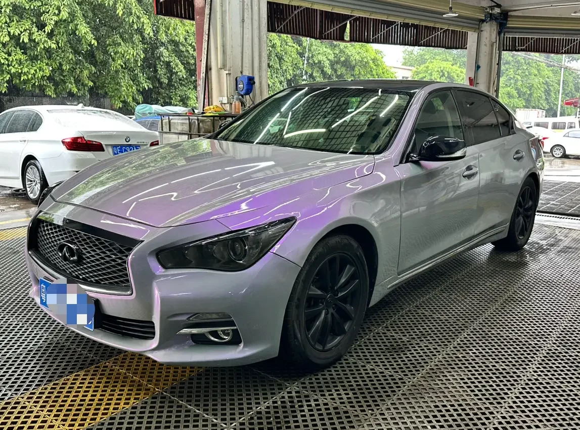 Infiniti Q50L