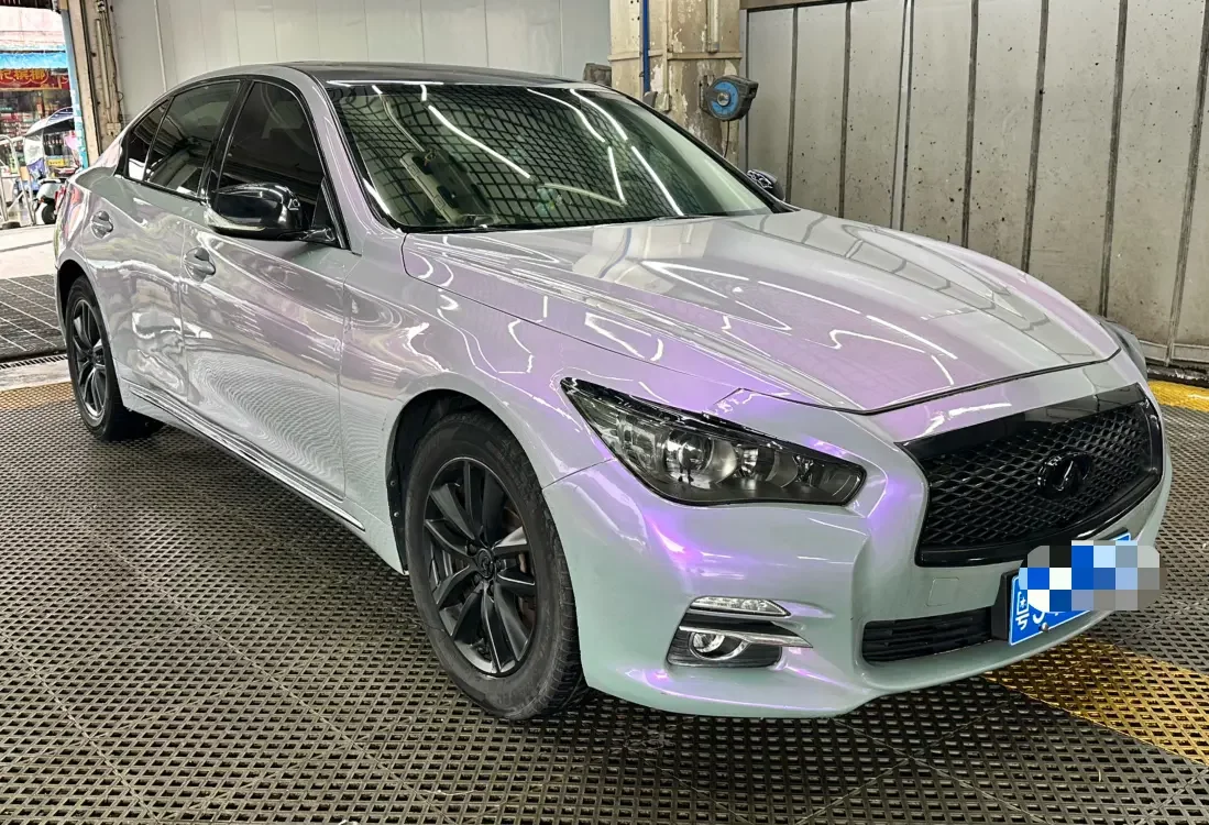 Infiniti Q50L