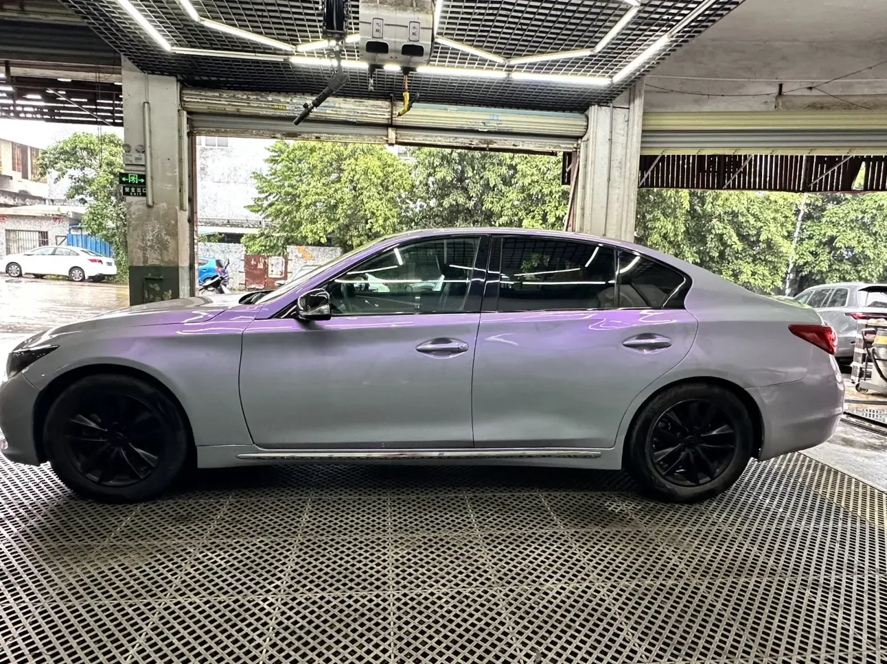 Infiniti Q50L