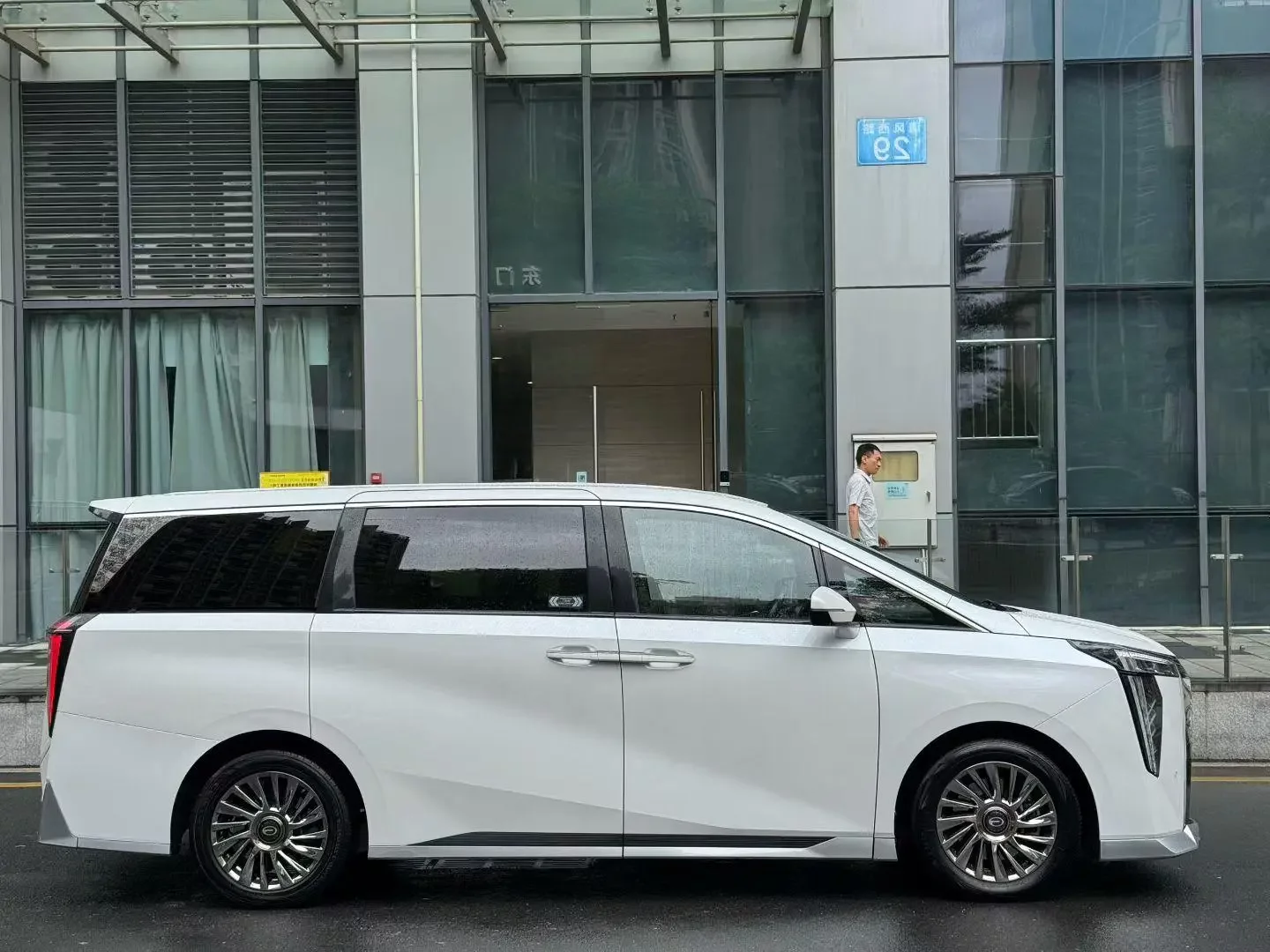 GAC Trumpchi M8