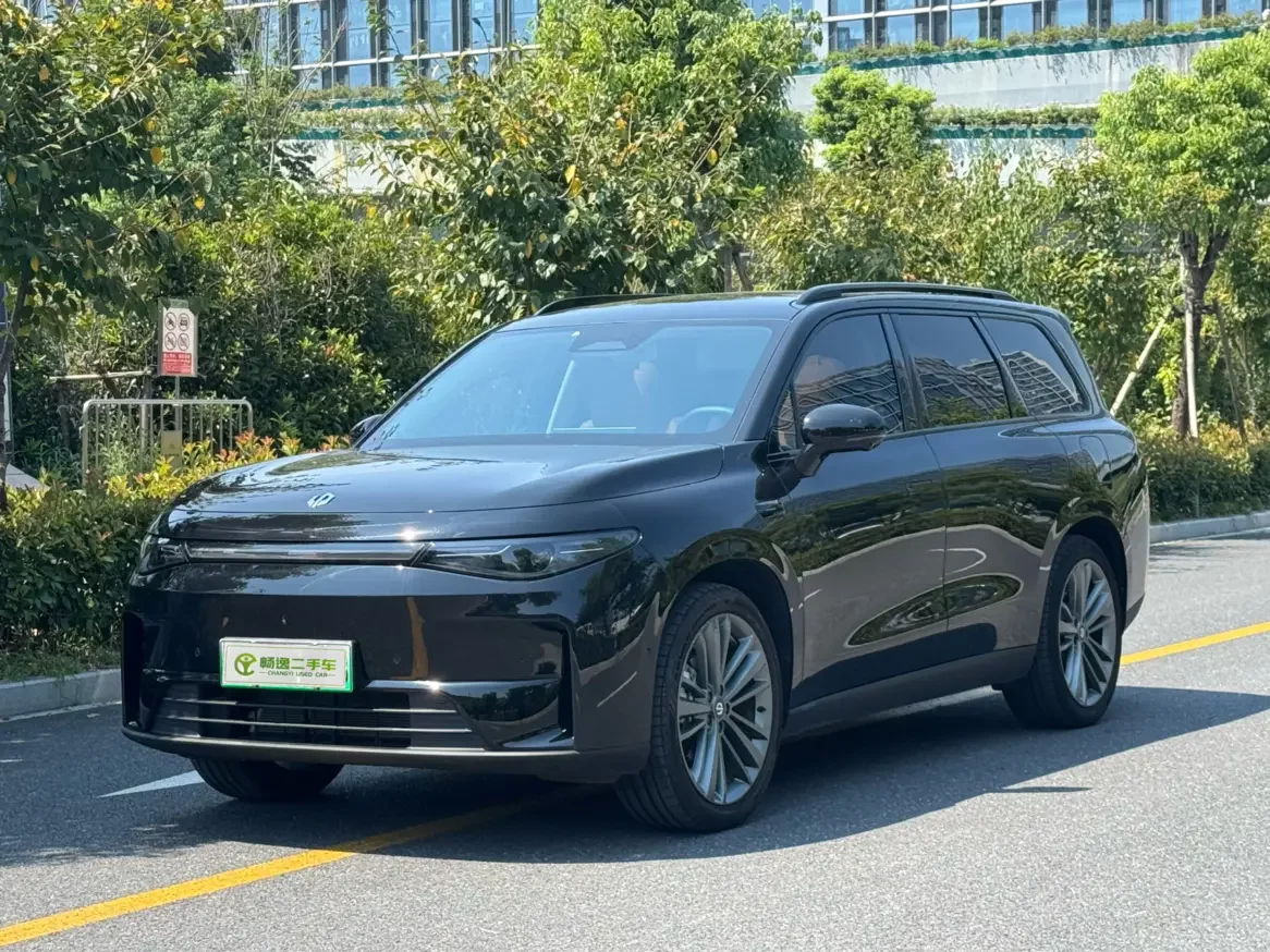 Leapmotor C16
