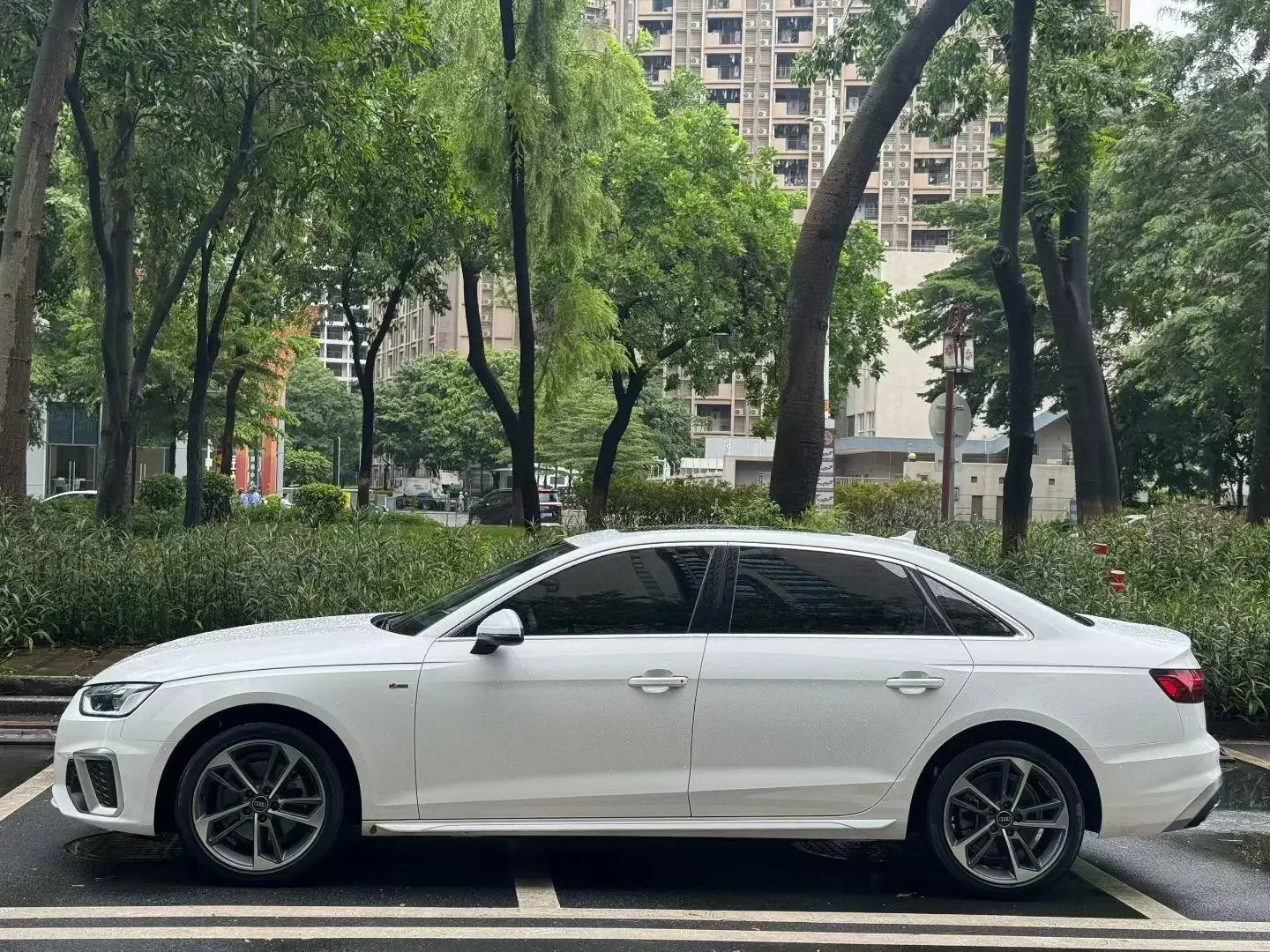 Audi A4L