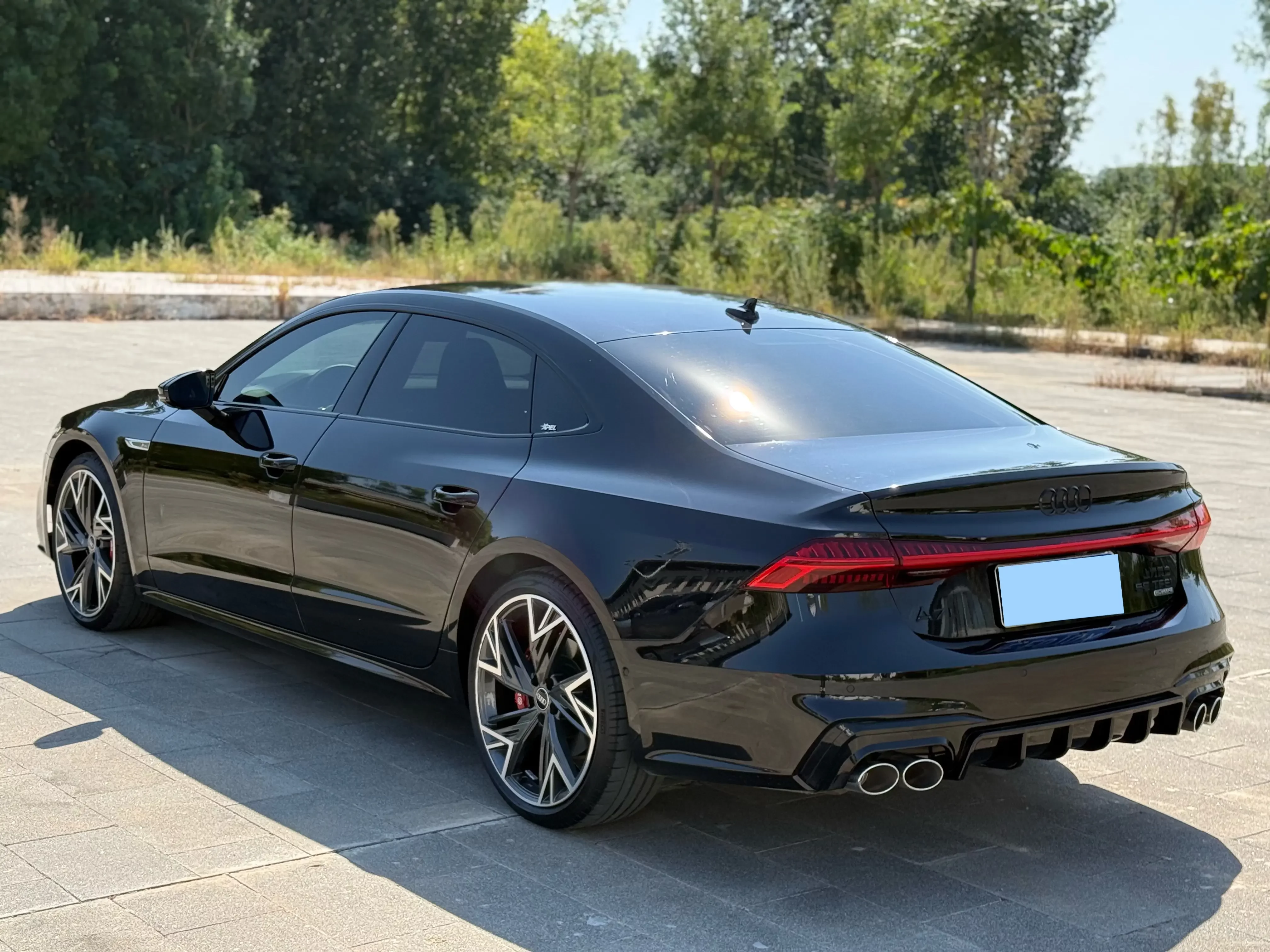 Audi A7L