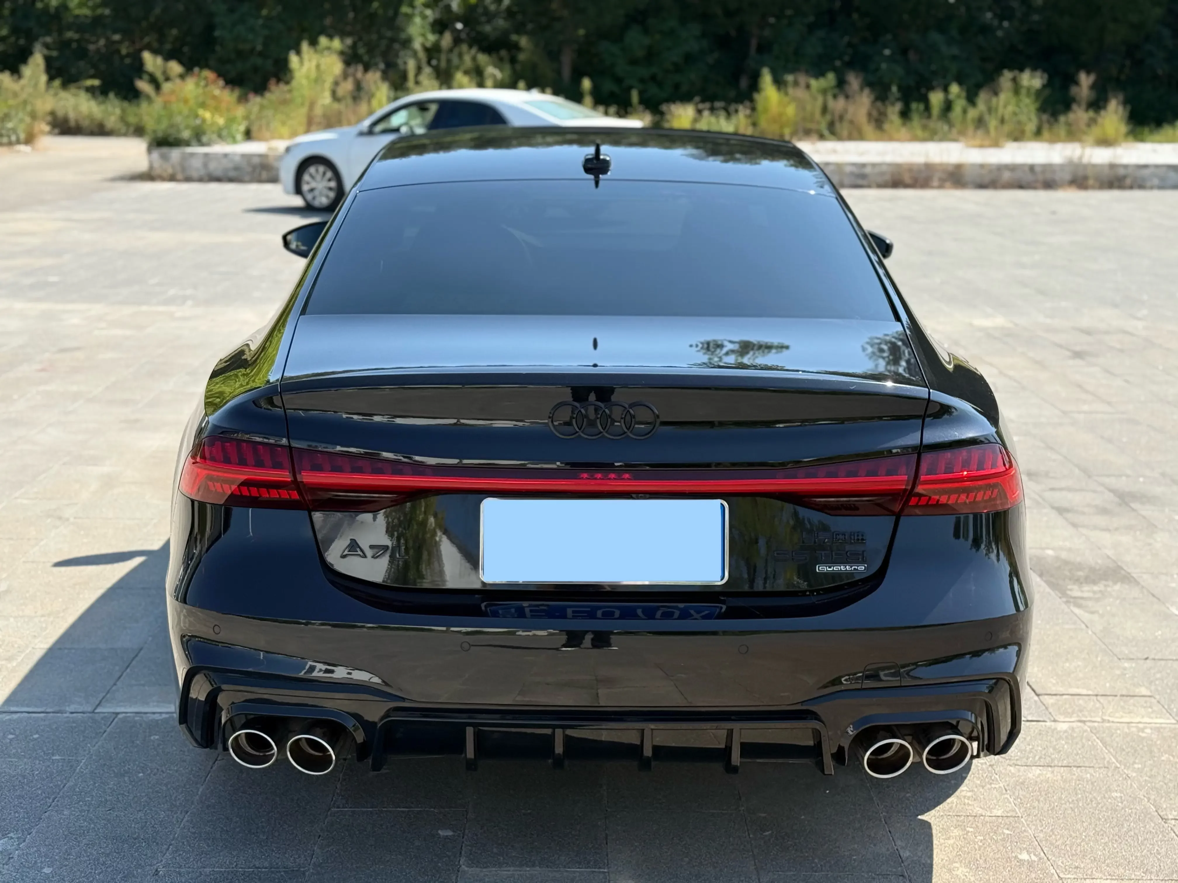 Audi A7L