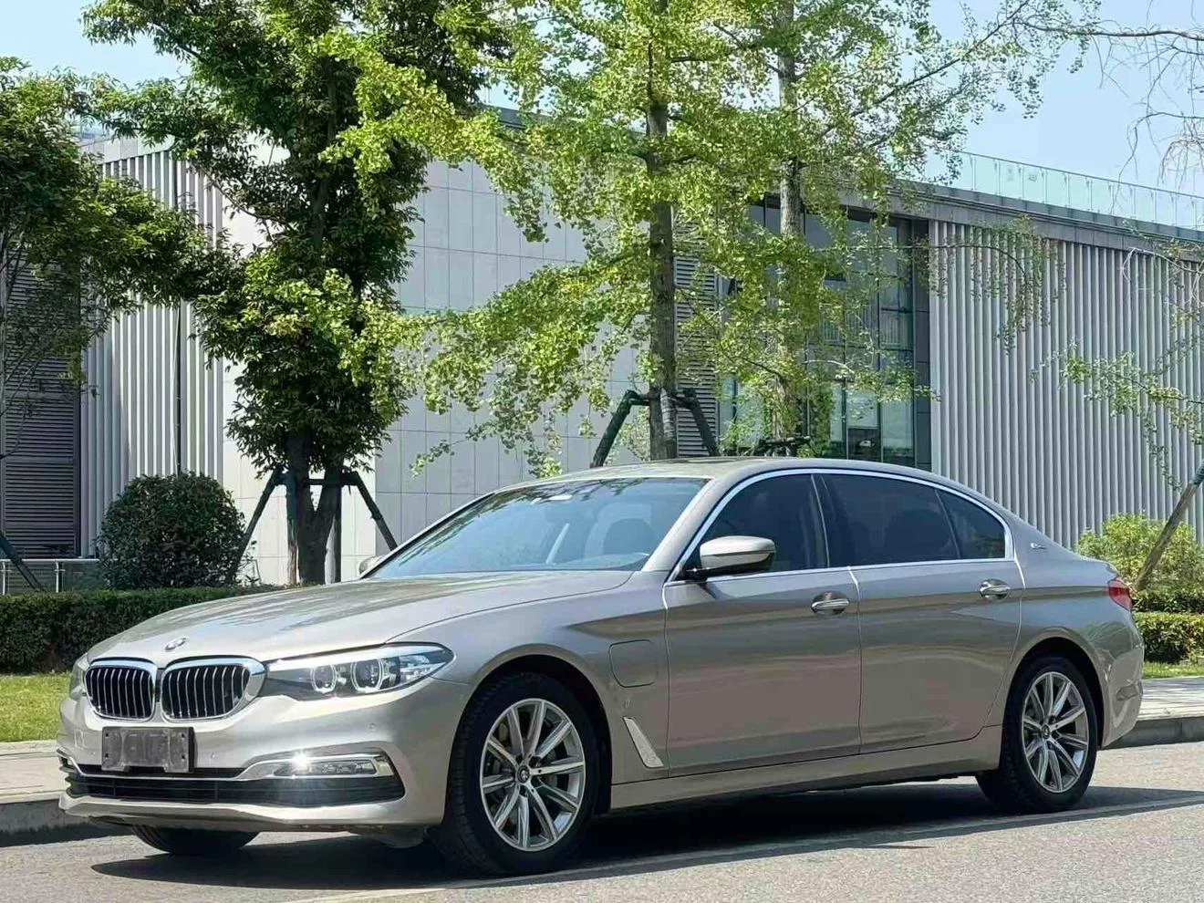 BMW 5 Series PHEV