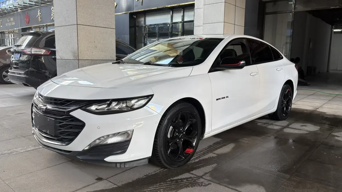 Chevrolet Malibu XL