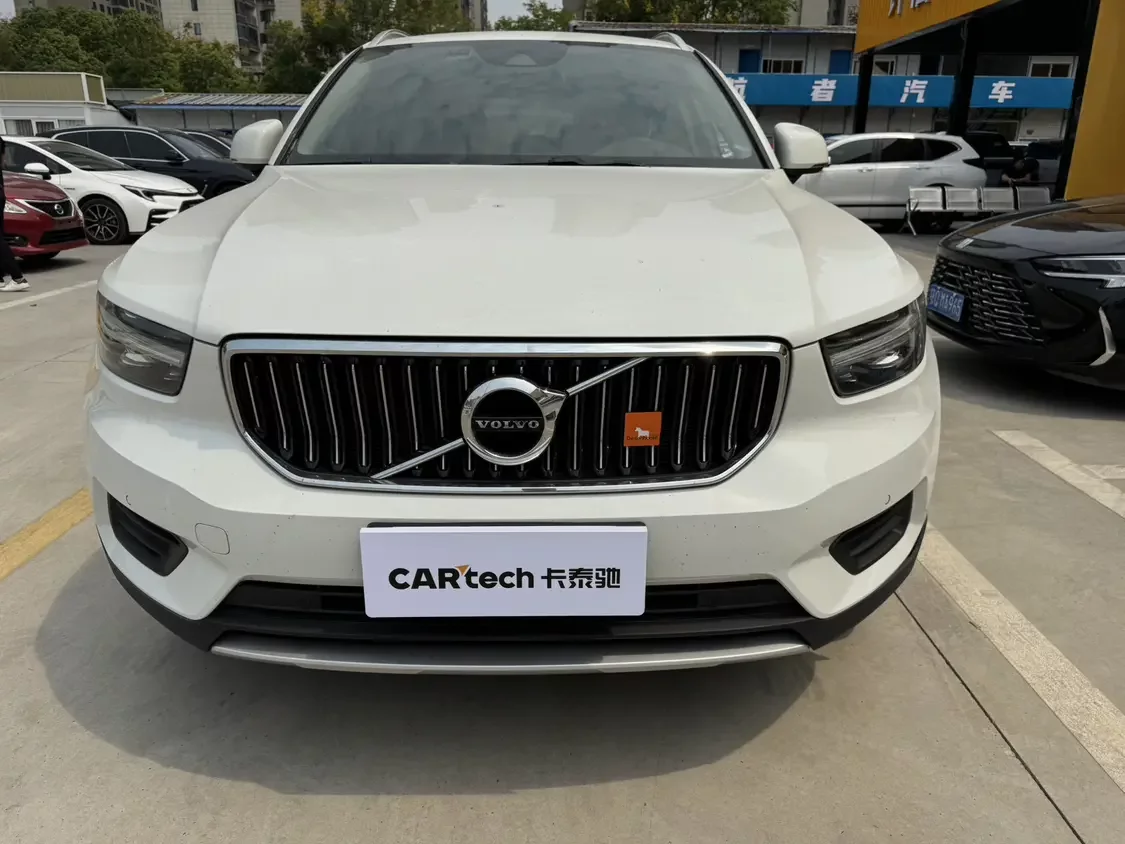 Volvo XC40