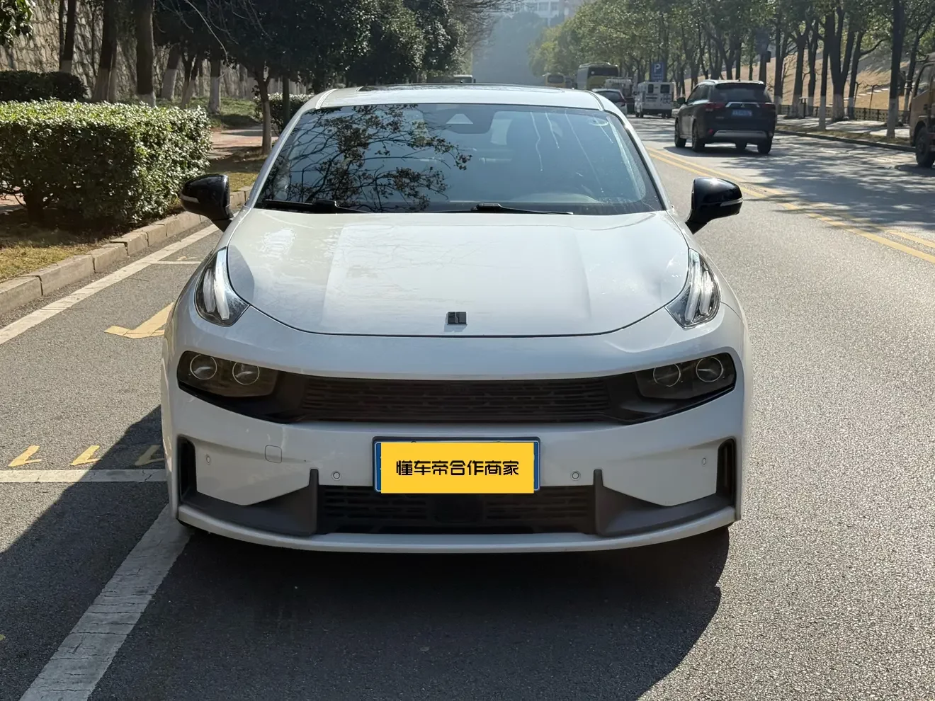 Lynk & Co 03