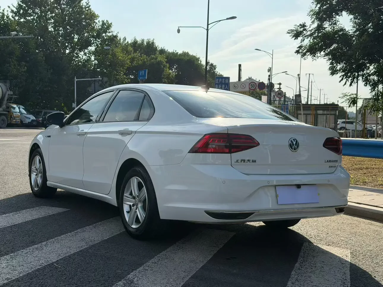 Volkswagen Lamando