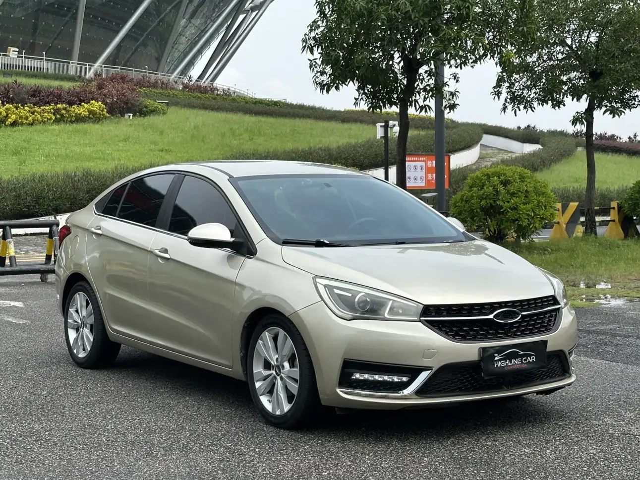Chery Arrizo 5