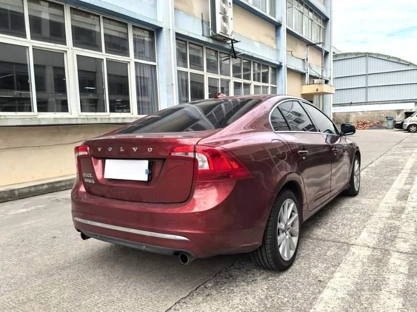 Volvo S60