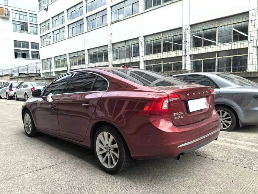 Volvo S60