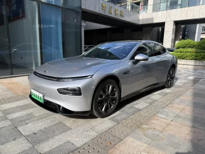 XPeng P7