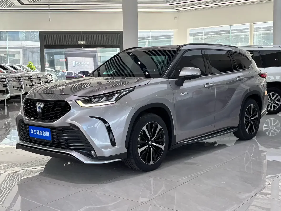 Toyota Crown Kluger