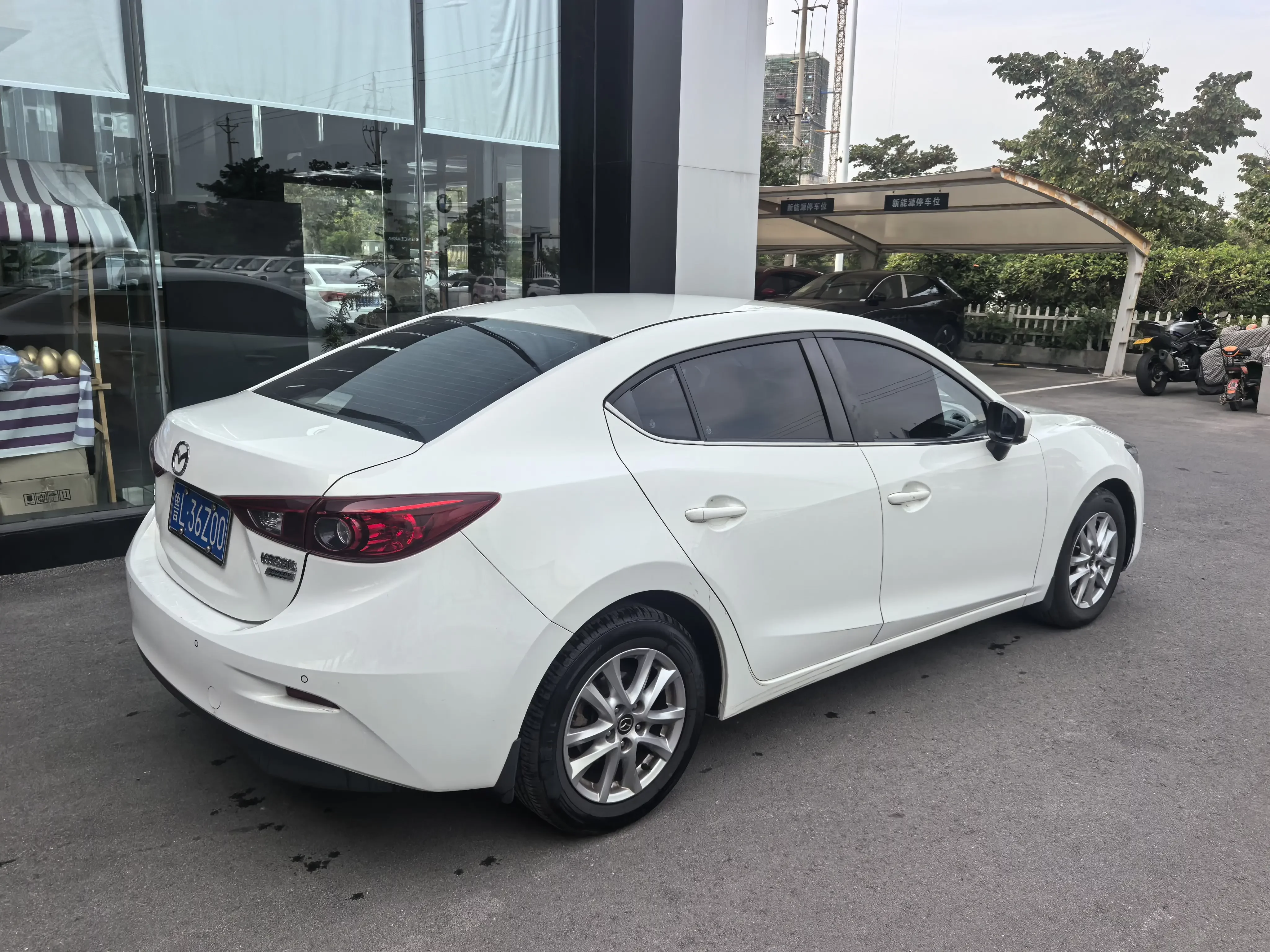 Mazda Axela