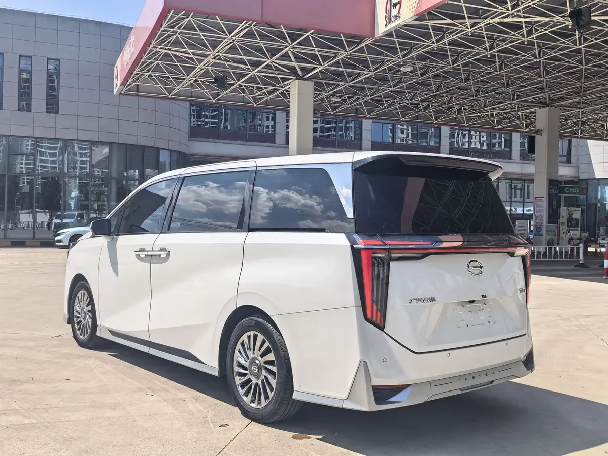 GAC Trumpchi M8