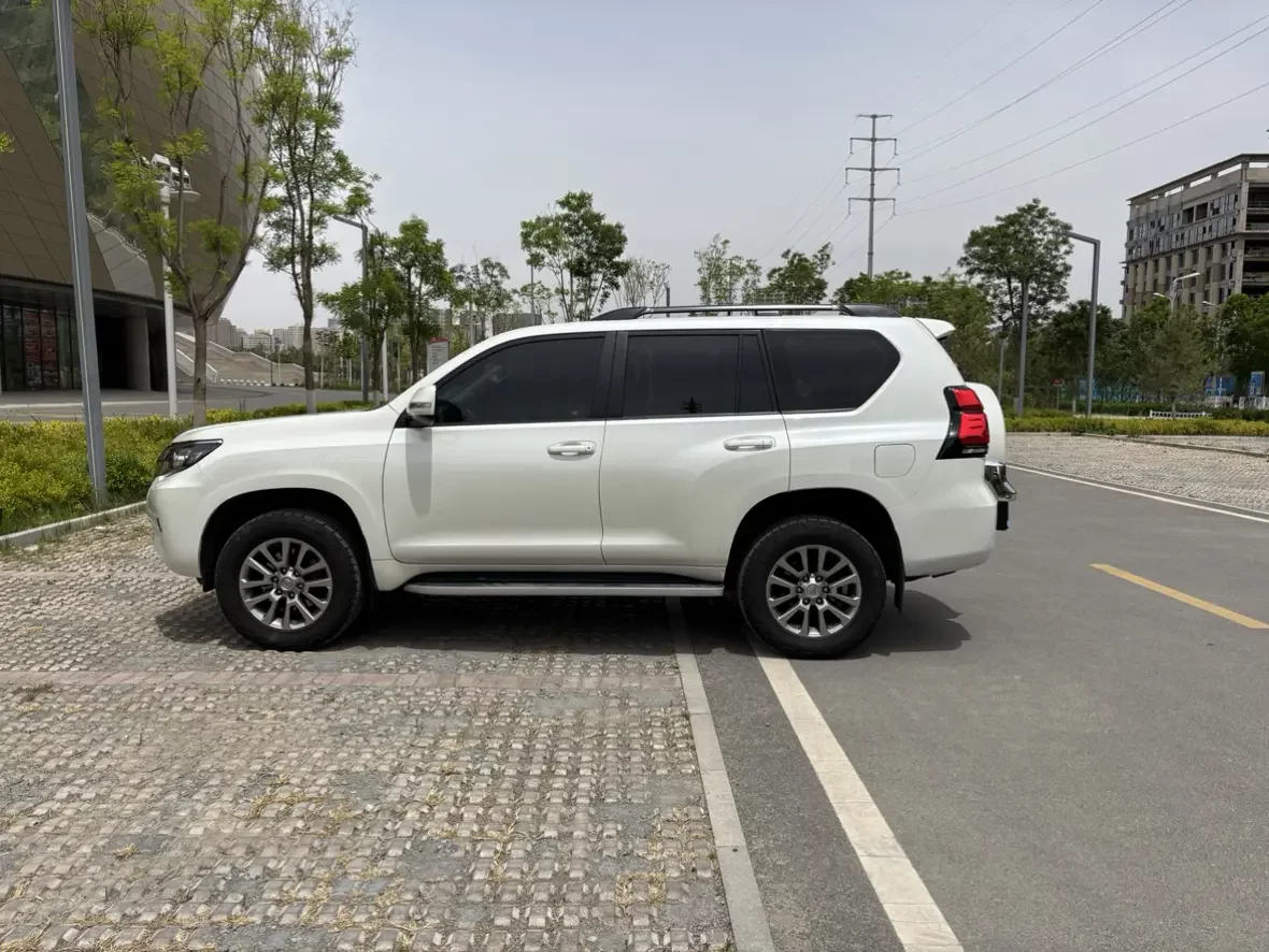 Toyota Prado
