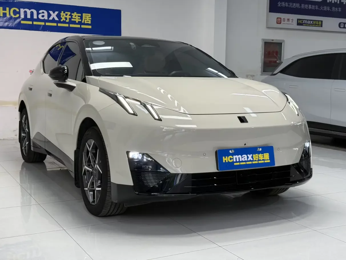 Lynk & Co Z20
