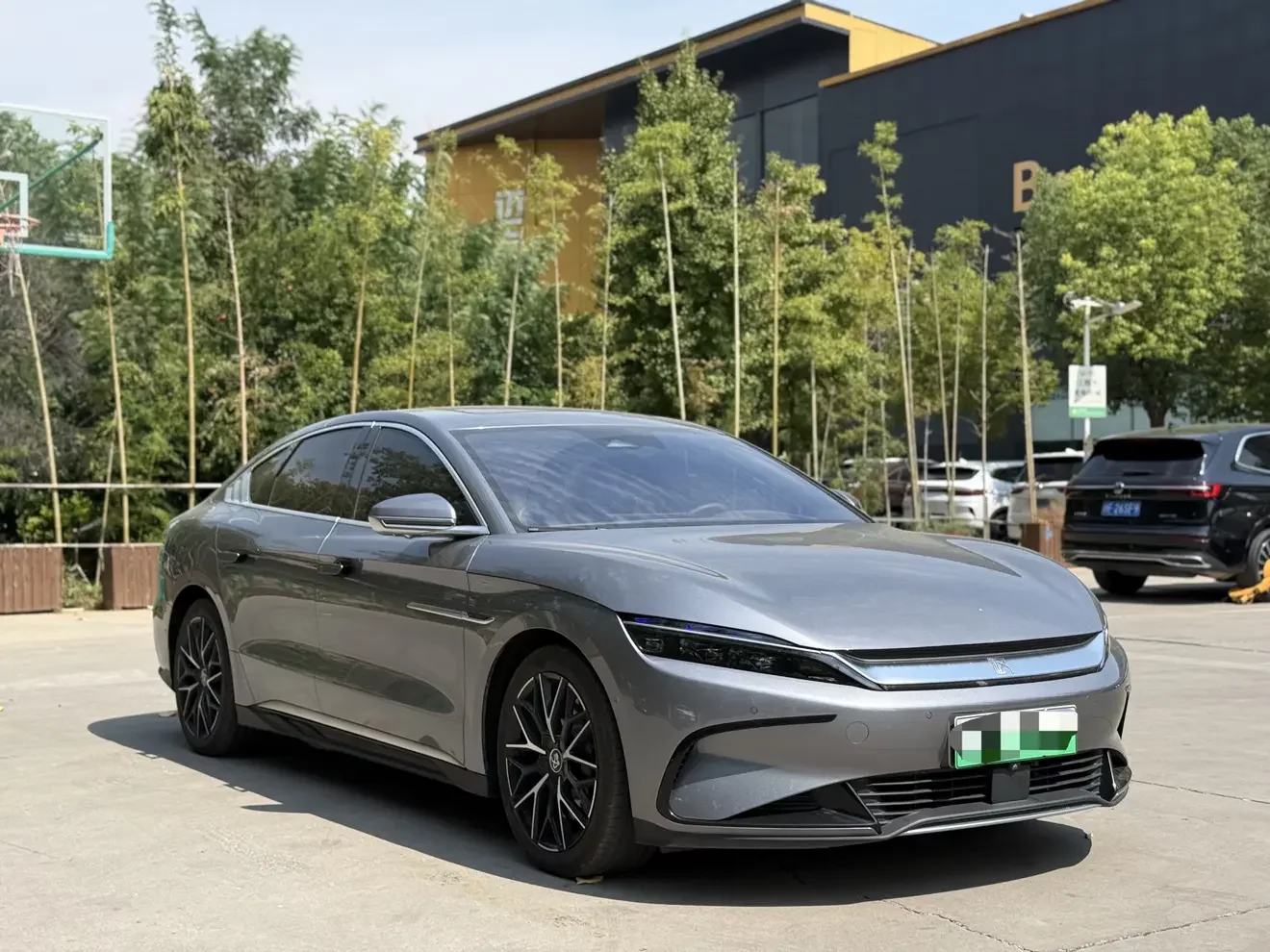 BYD Han EV