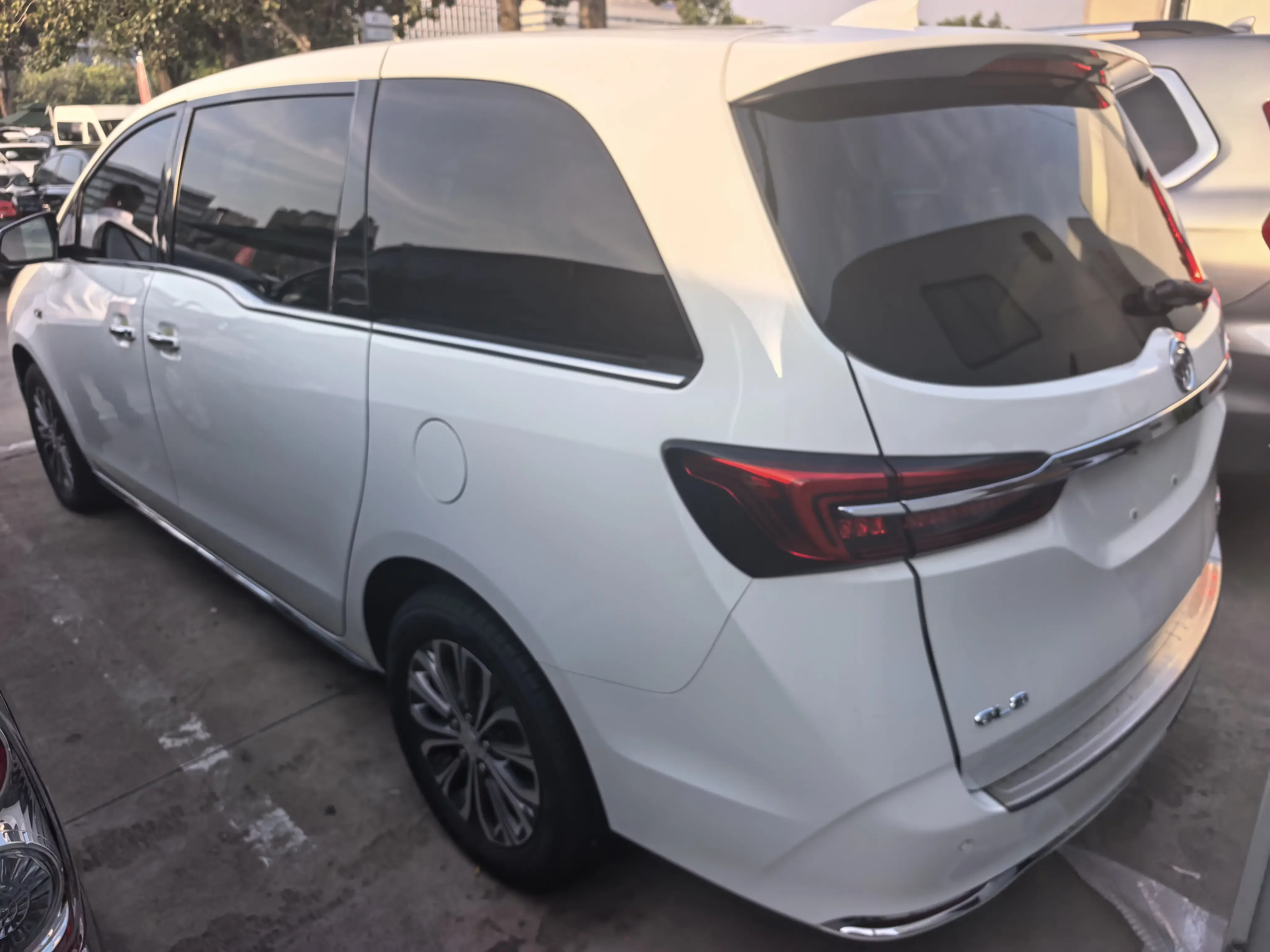 Buick GL8