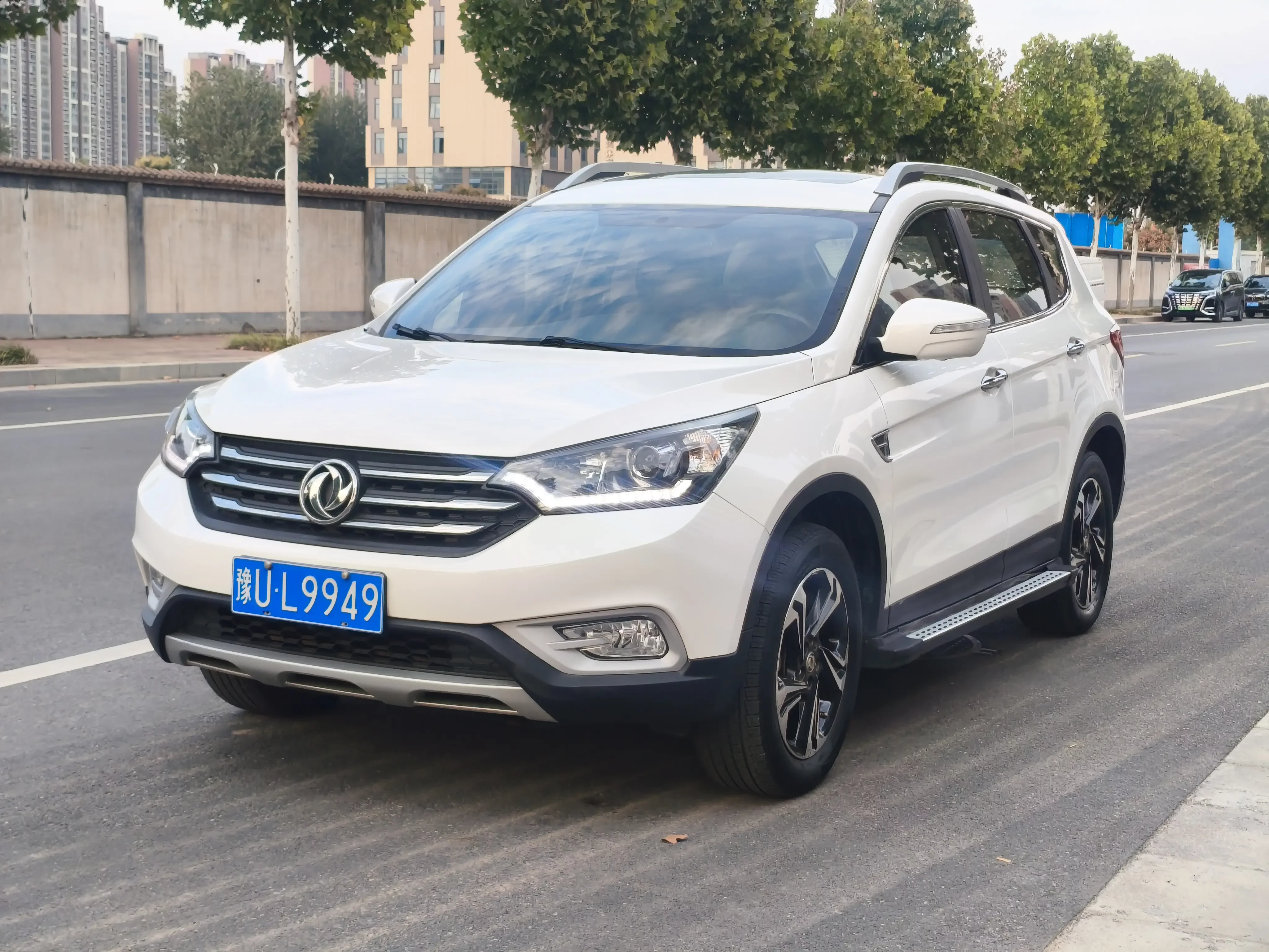 Dongfeng Fengshen AX7