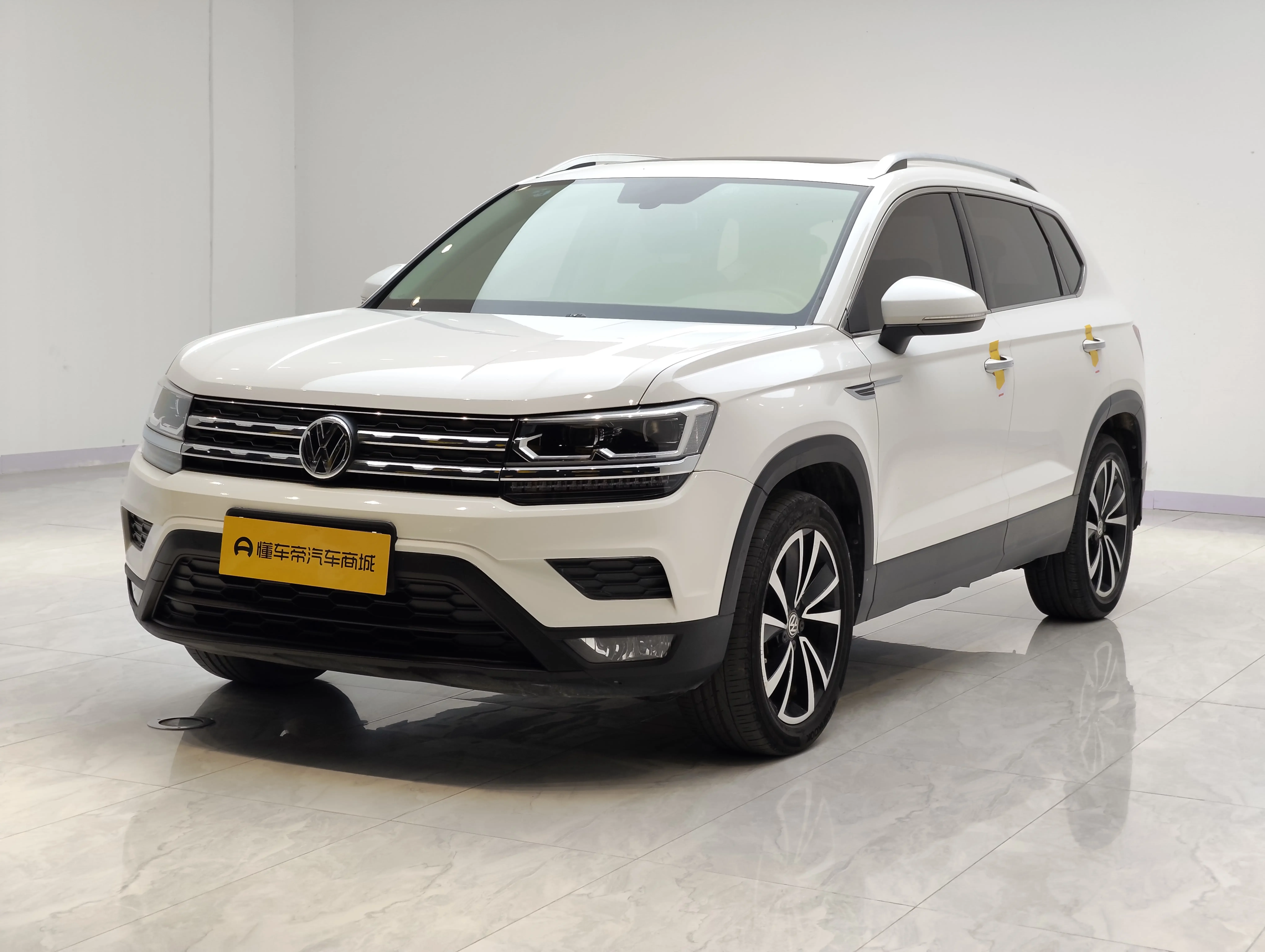 Volkswagen Tharu