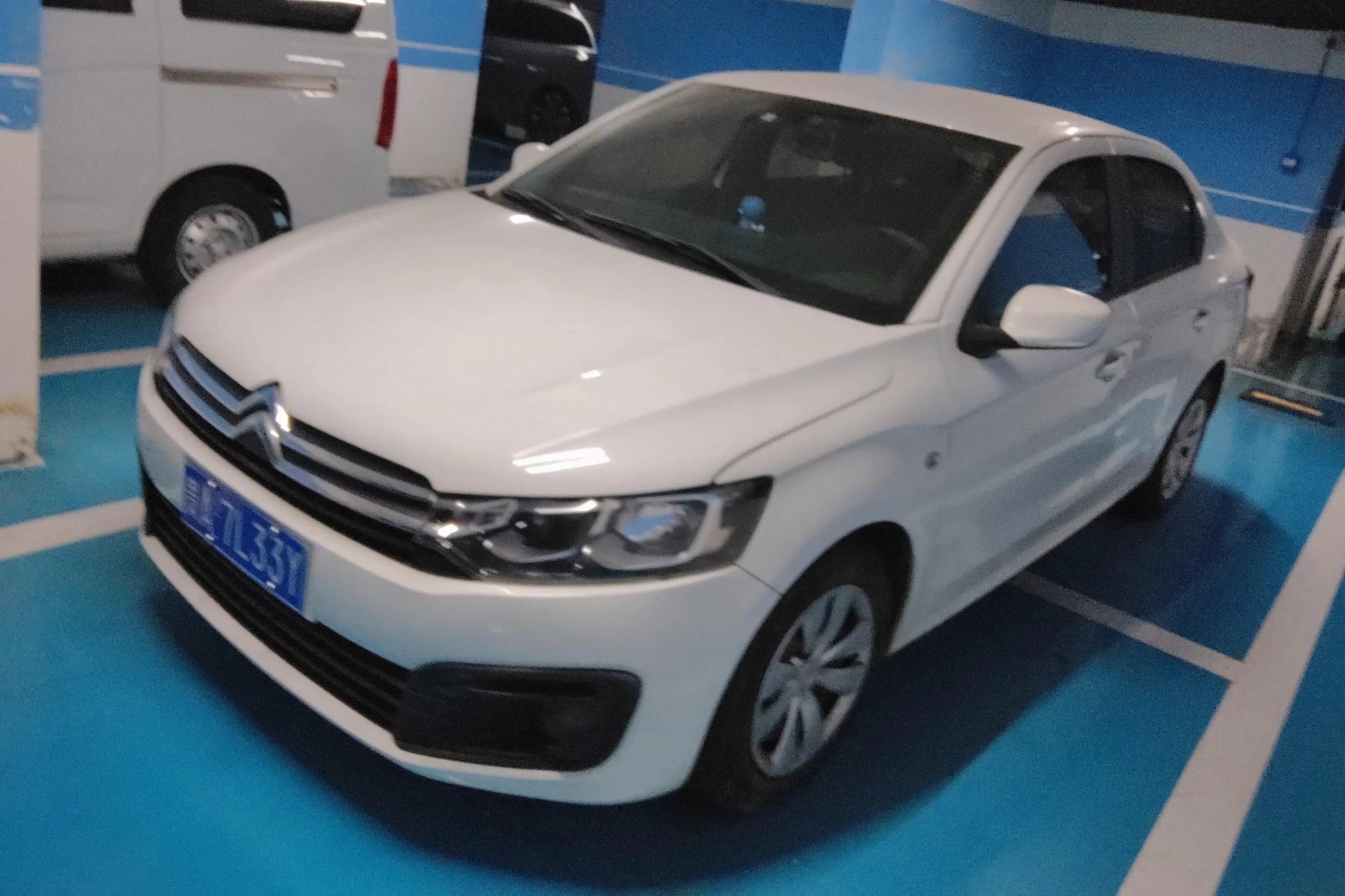 Citroën Elysee  из Китая
