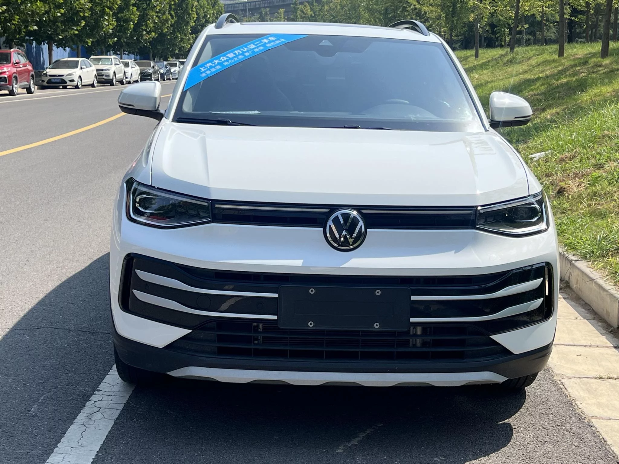 Volkswagen Tharu