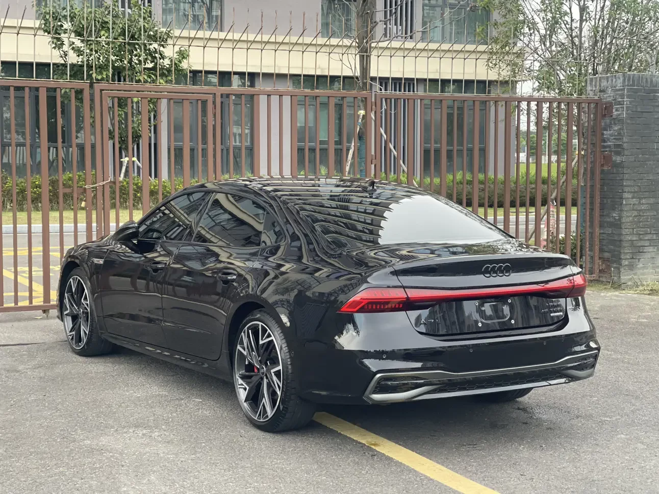 Audi A7L