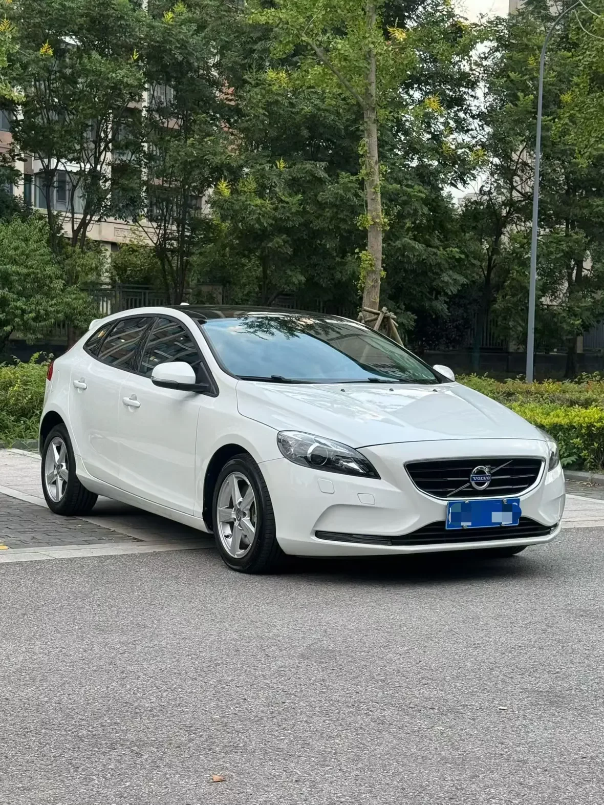 Volvo V40