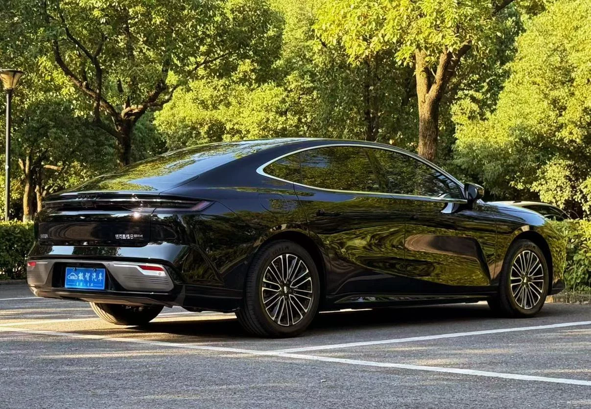 Geely Galaxy Star 8 PHEV