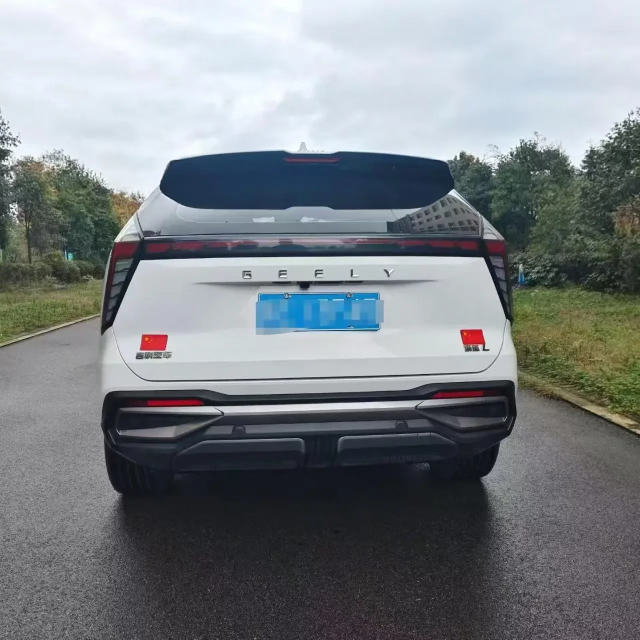 Geely Atlas L