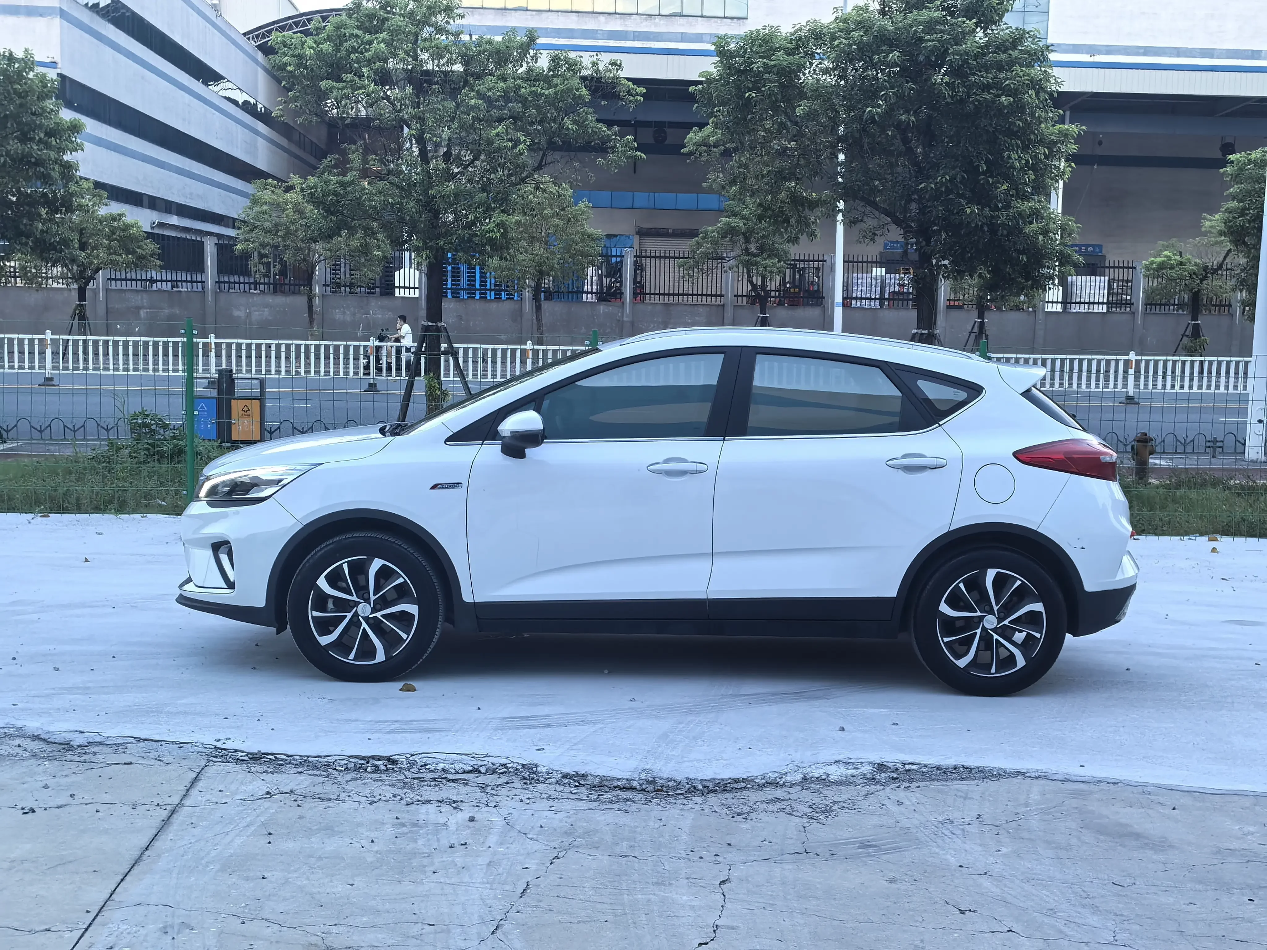 Geely Emgrand GS