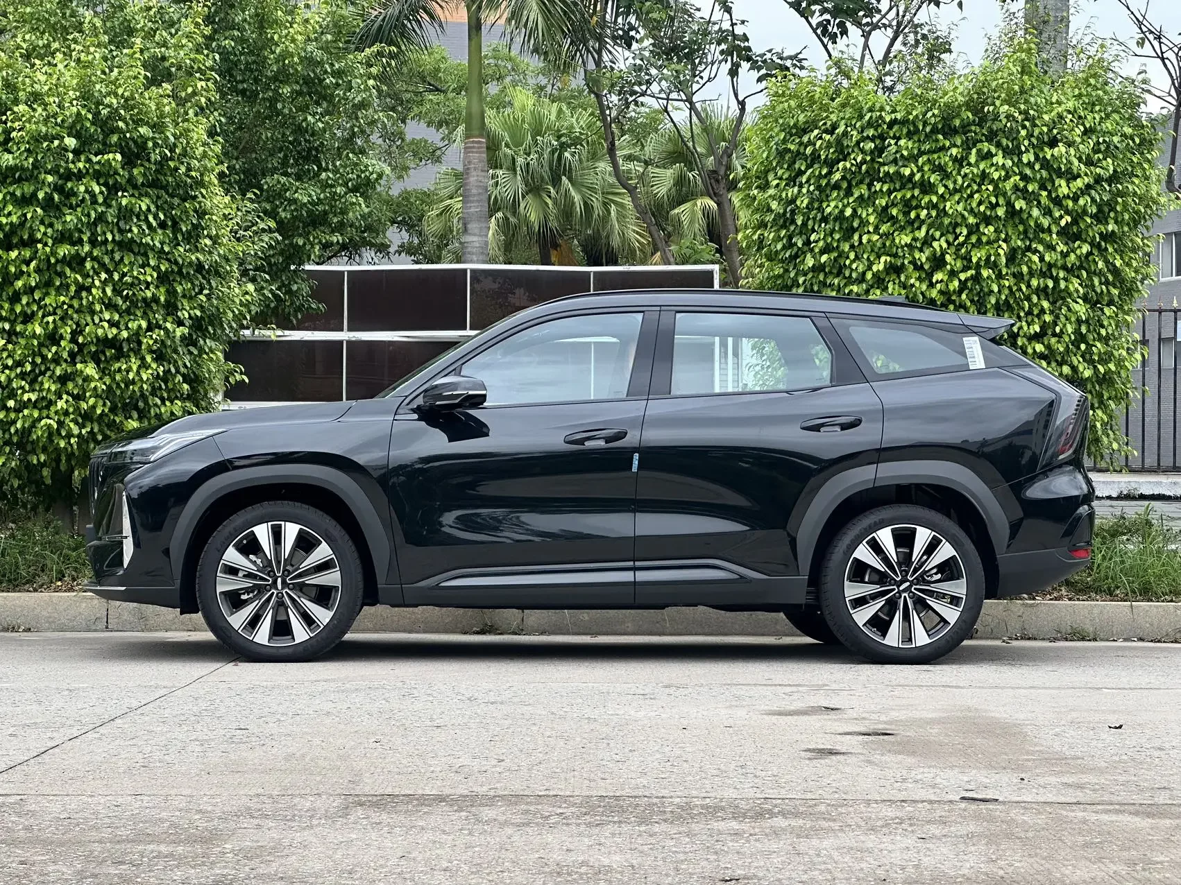 Geely Atlas L