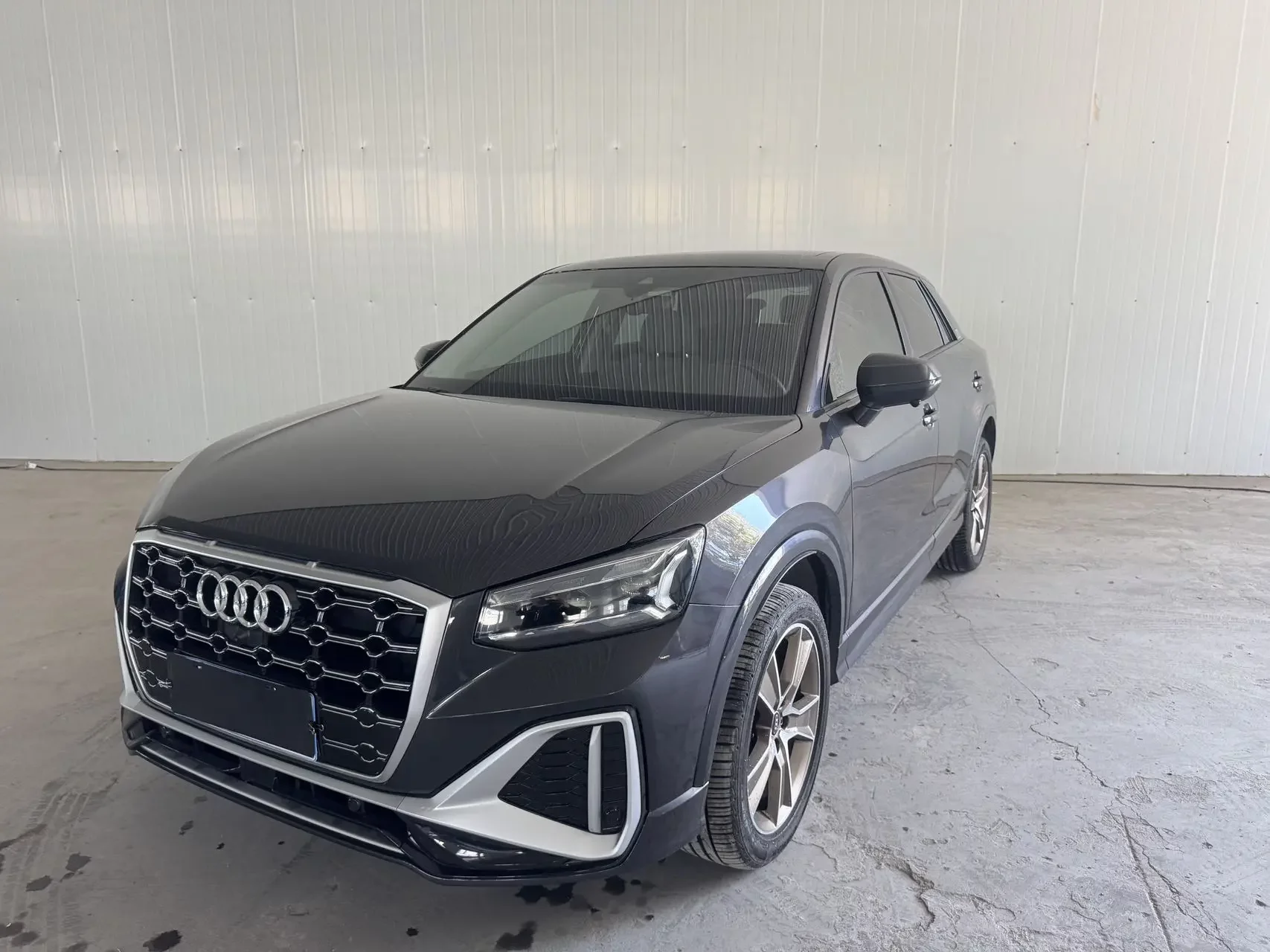 Audi Q2L