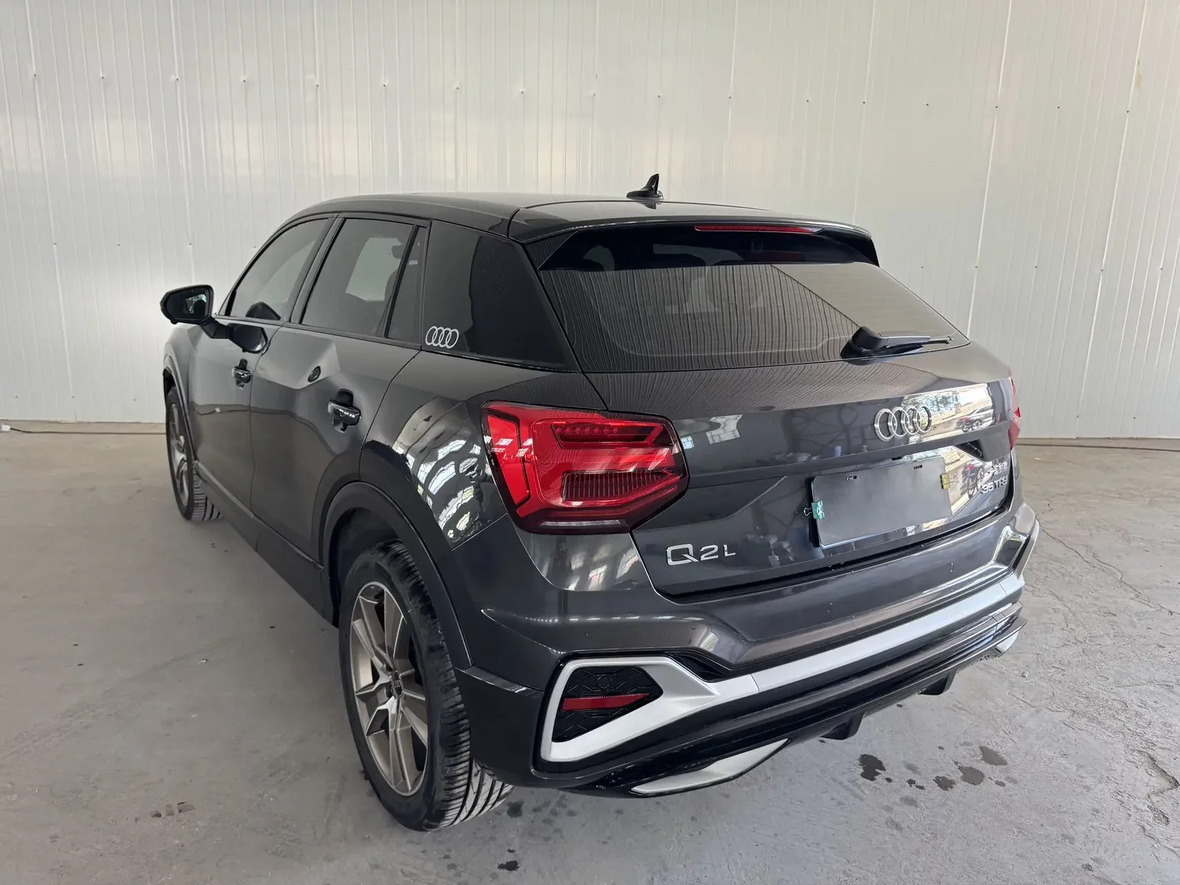 Audi Q2L