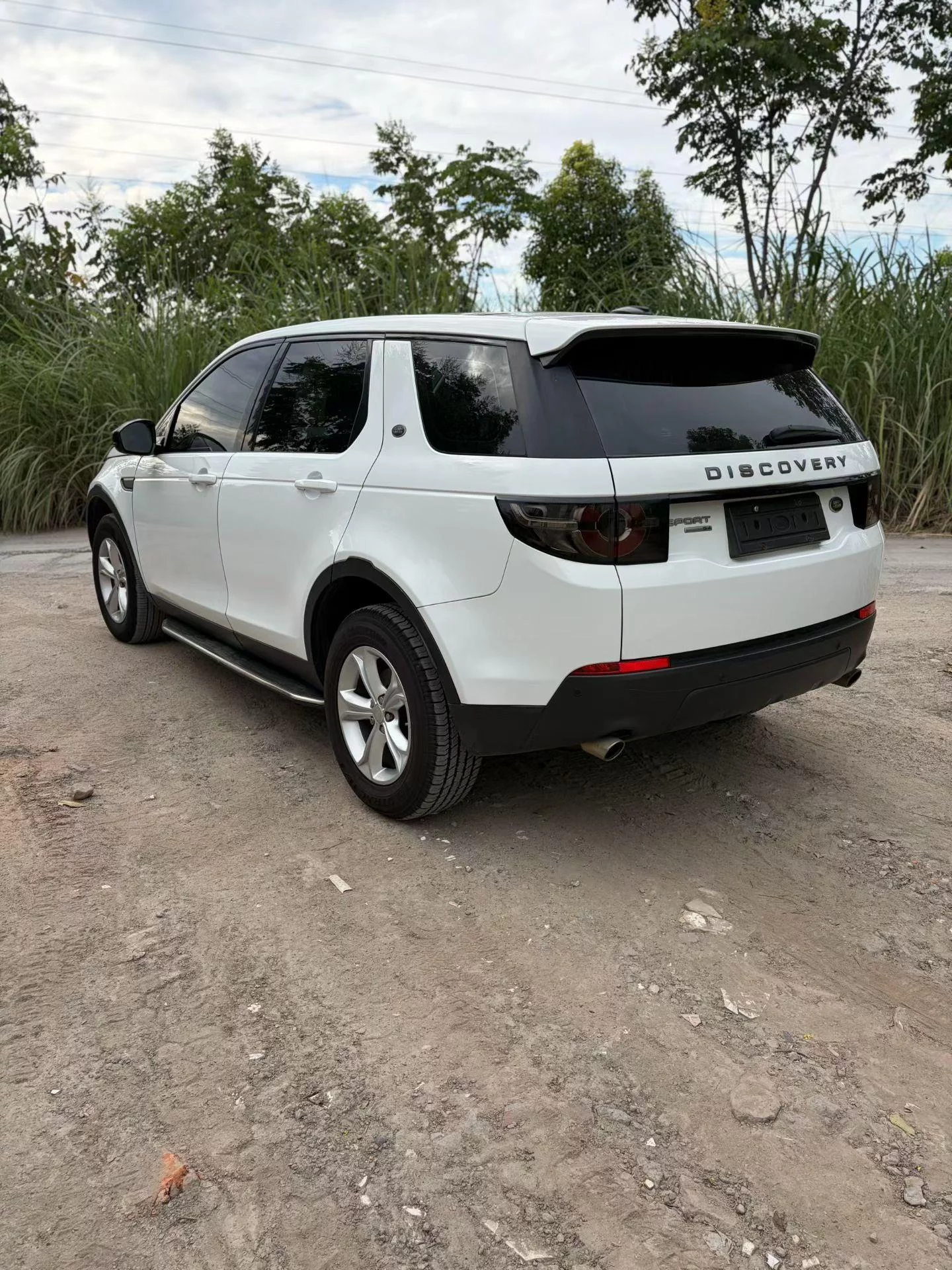 Land Rover Discover the magic