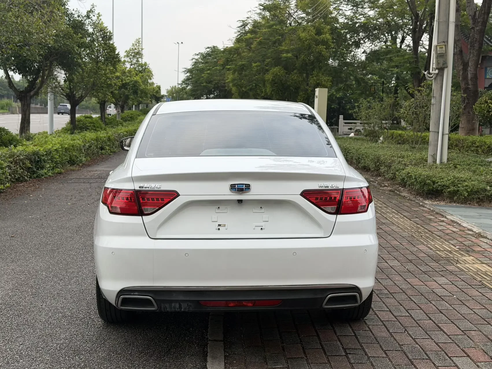 Geely Emgrand GL