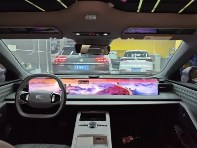 Geely Galaxy E8