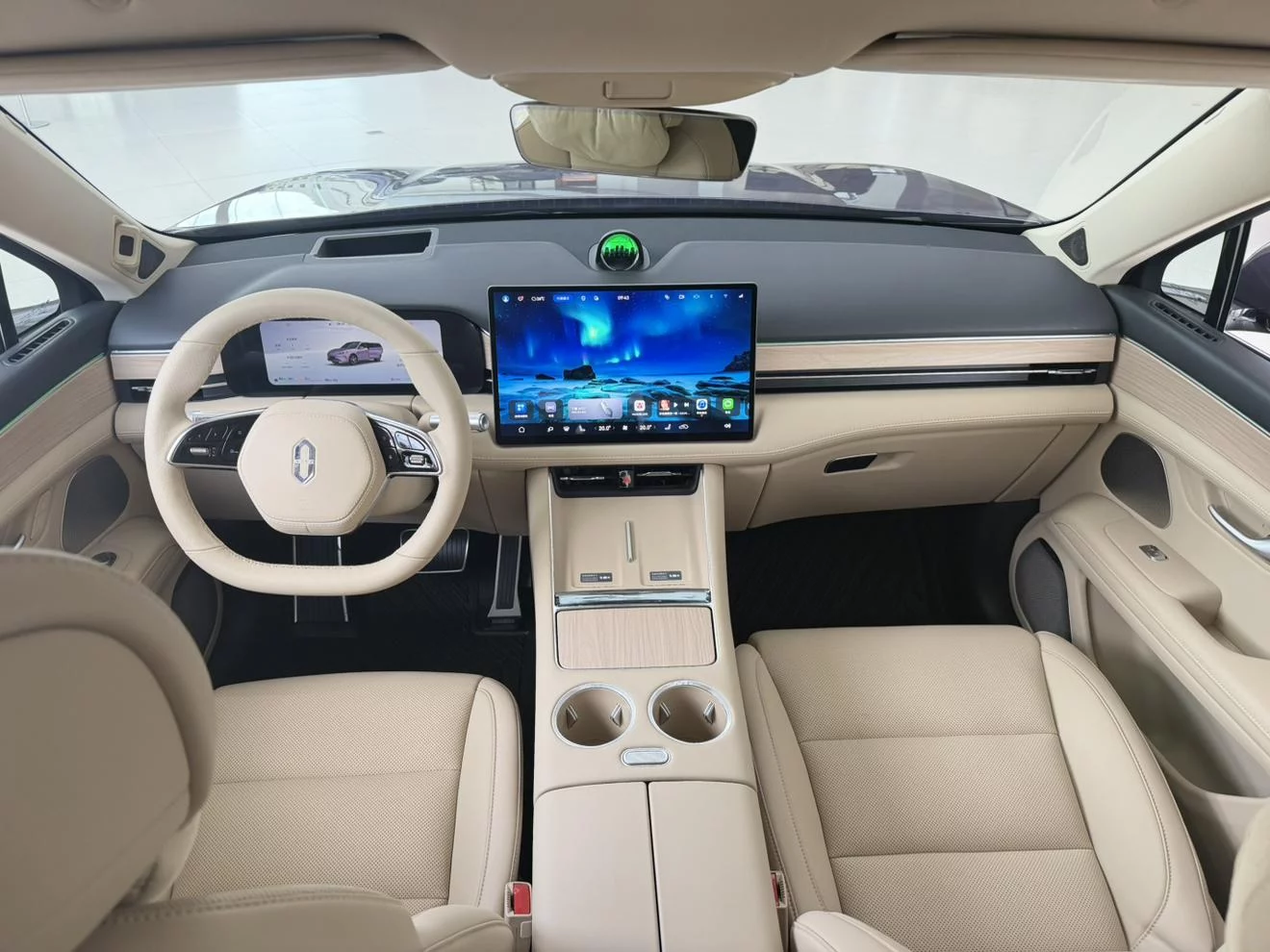AITO M5