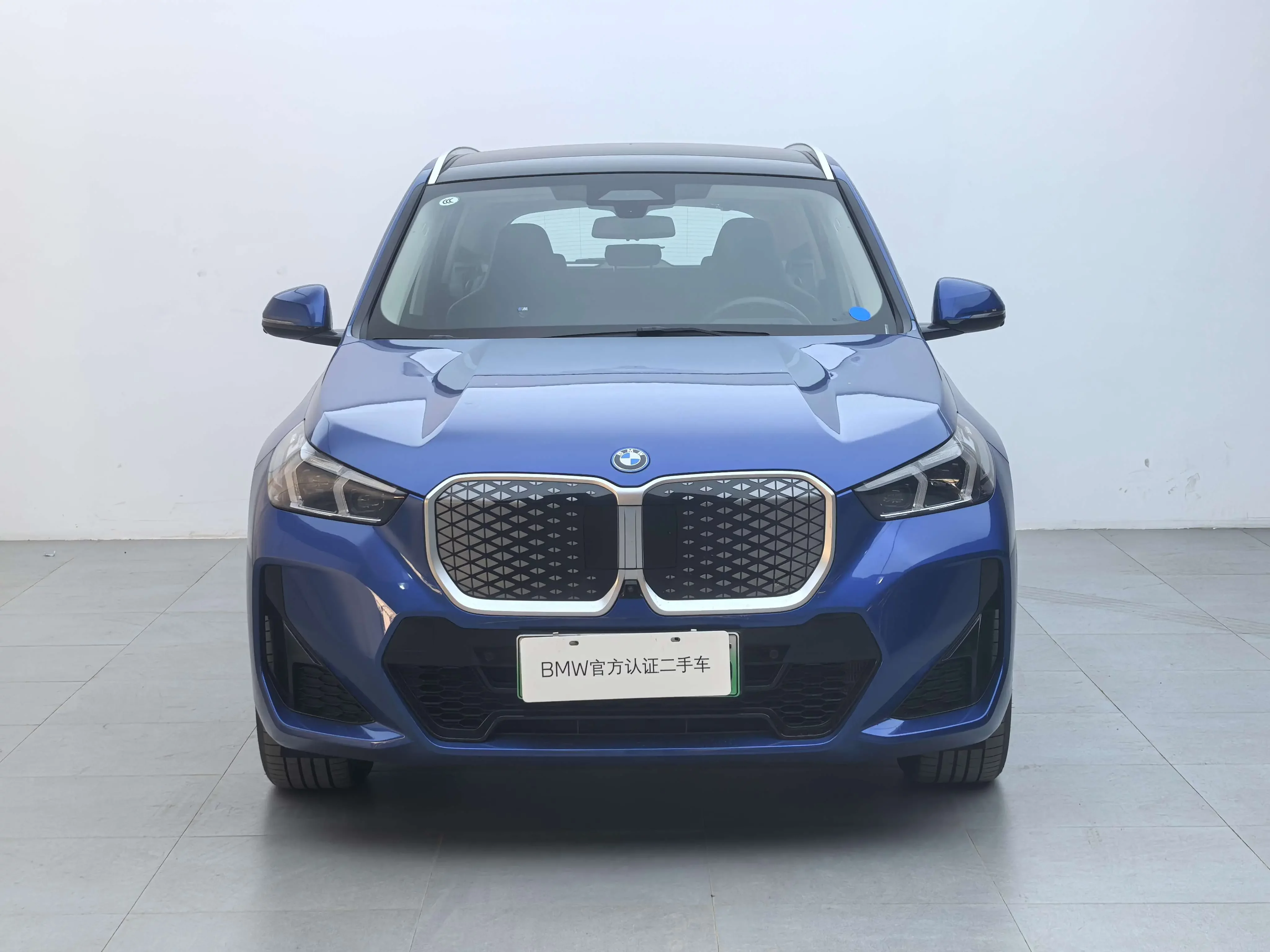 BMW iX1