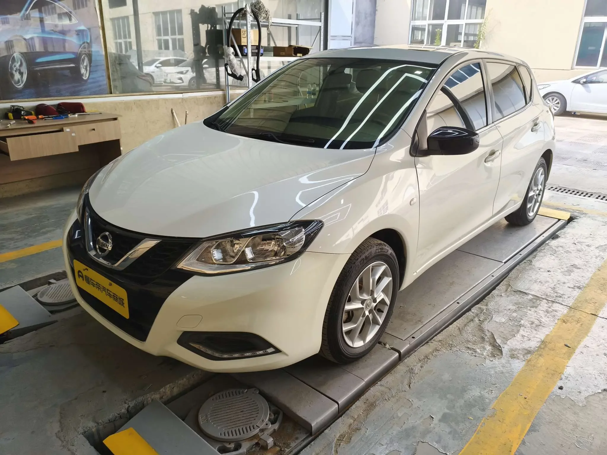 Nissan Tiida