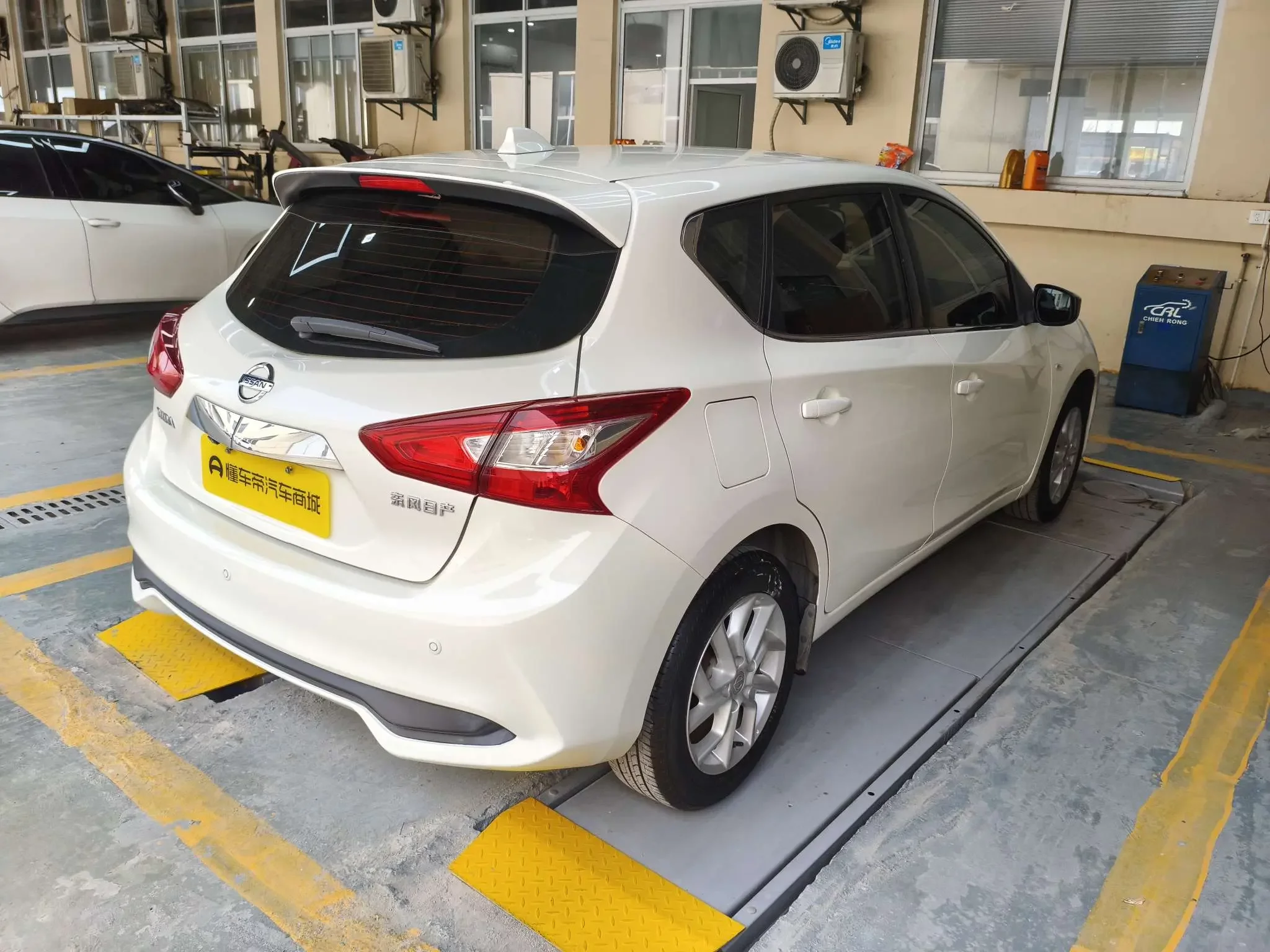 Nissan Tiida