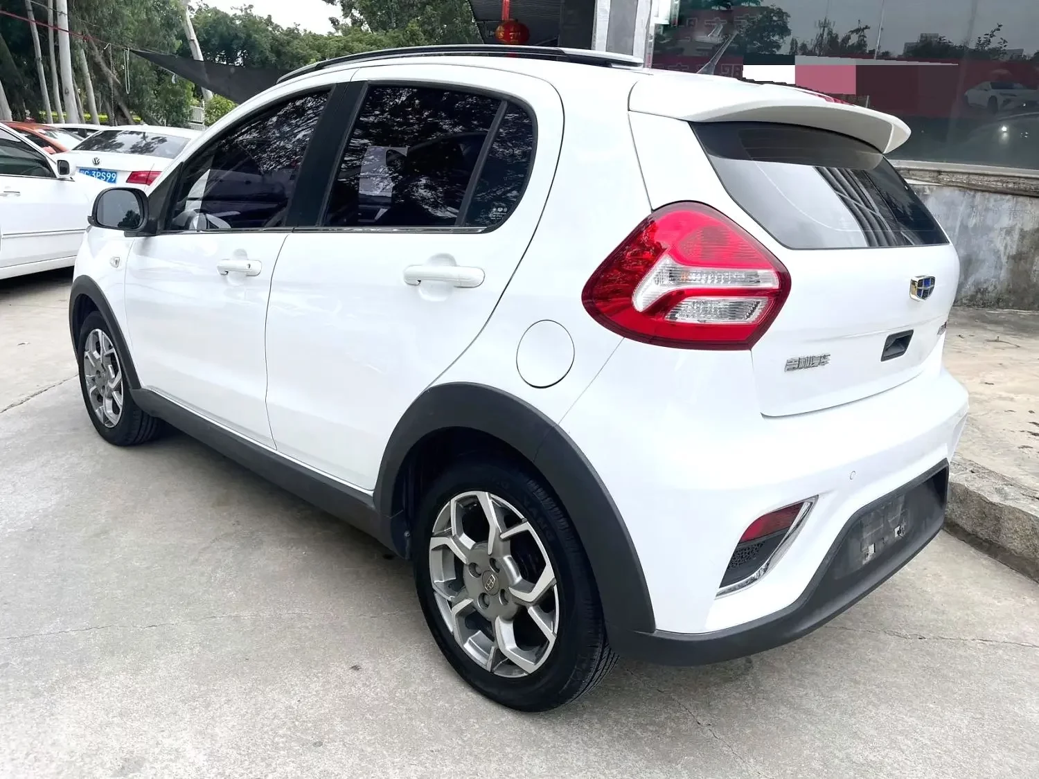 Geely Vision X1