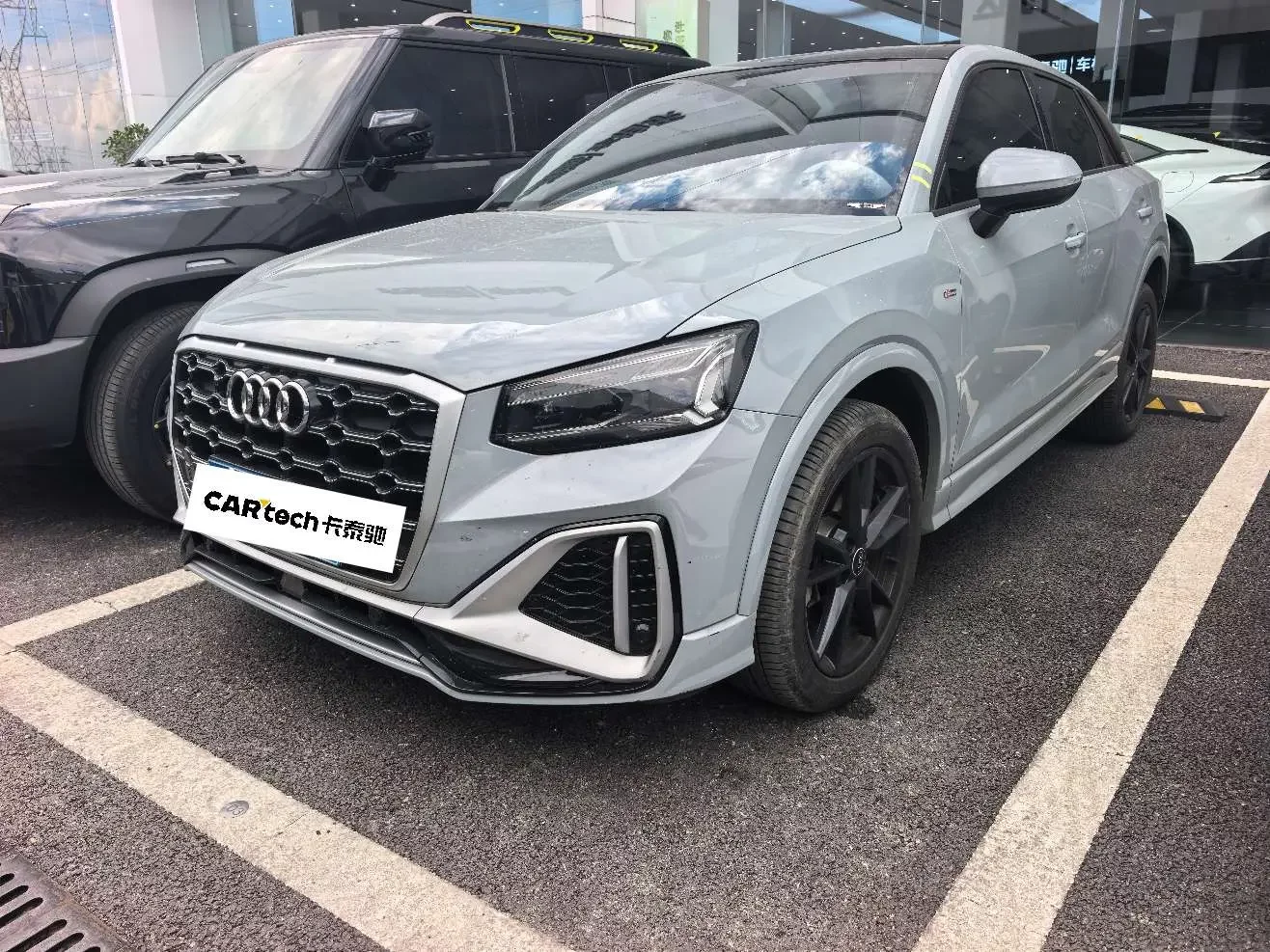 Audi Q2L