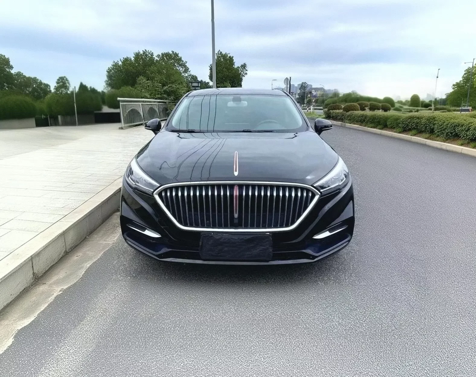 Hongqi H5 classic