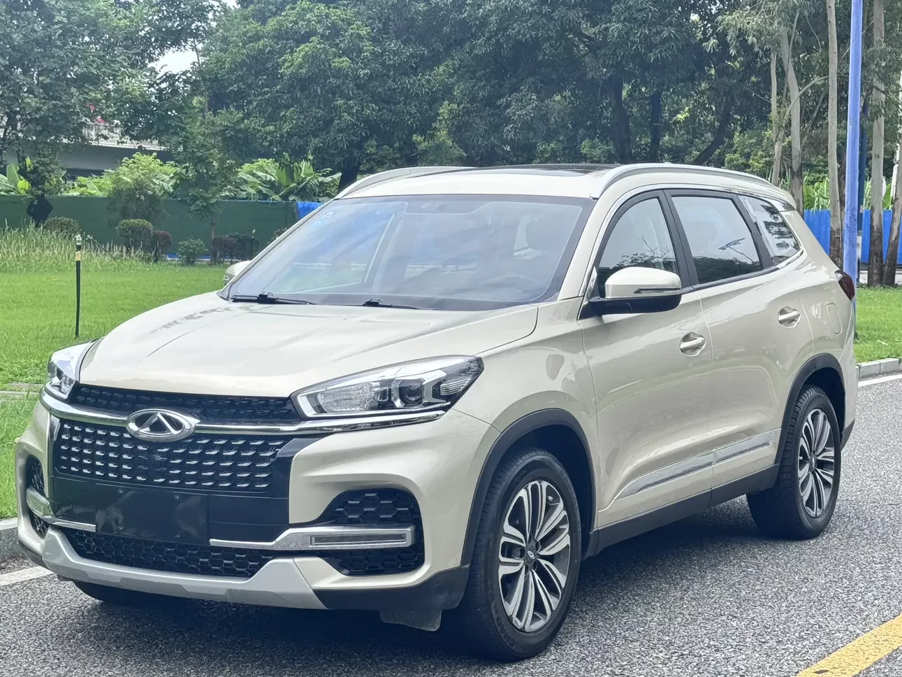 Chery Tiggo 8